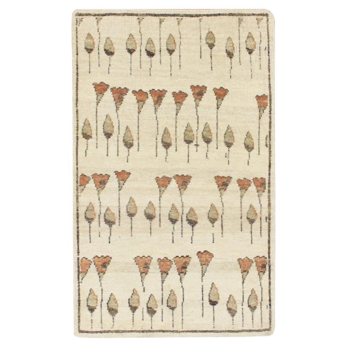 2'1"X3'6" Tan Color 100% Wool Hand Knotted Flowers Repetitive Design Mat Rug For Sale