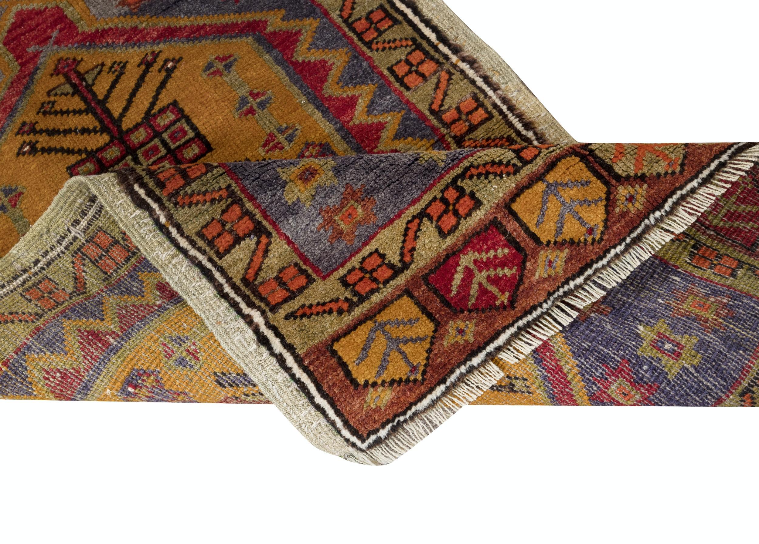 Rustico 21x38 in Tappeto tradizionale d'epoca fatto a mano, tappetino decorativo per porte in vendita