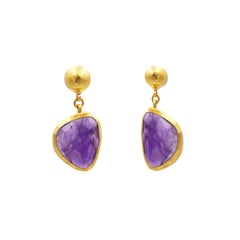 GURHAN 22-24 Karat Hammered Yellow Gold and Faceted Amethyst Drop Earrings