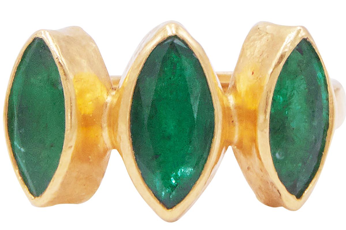 Contemporary GURHAN 22-24 Karat Hammered Yellow Gold and Faceted Marquise Emerald Band Ring For Sale