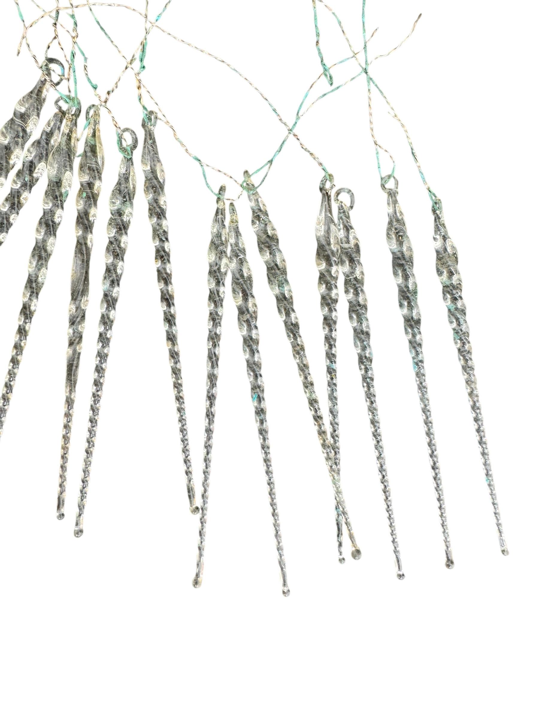 Early 20th Century 22 Antique Germany Twisted Icicle Clear Glass Ornaments for Feather Tree, 1910s
