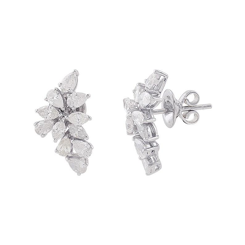 2.2 Carat Diamond 18 Karat White Gold Cluster Earrings In New Condition For Sale In Hoffman Estate, IL