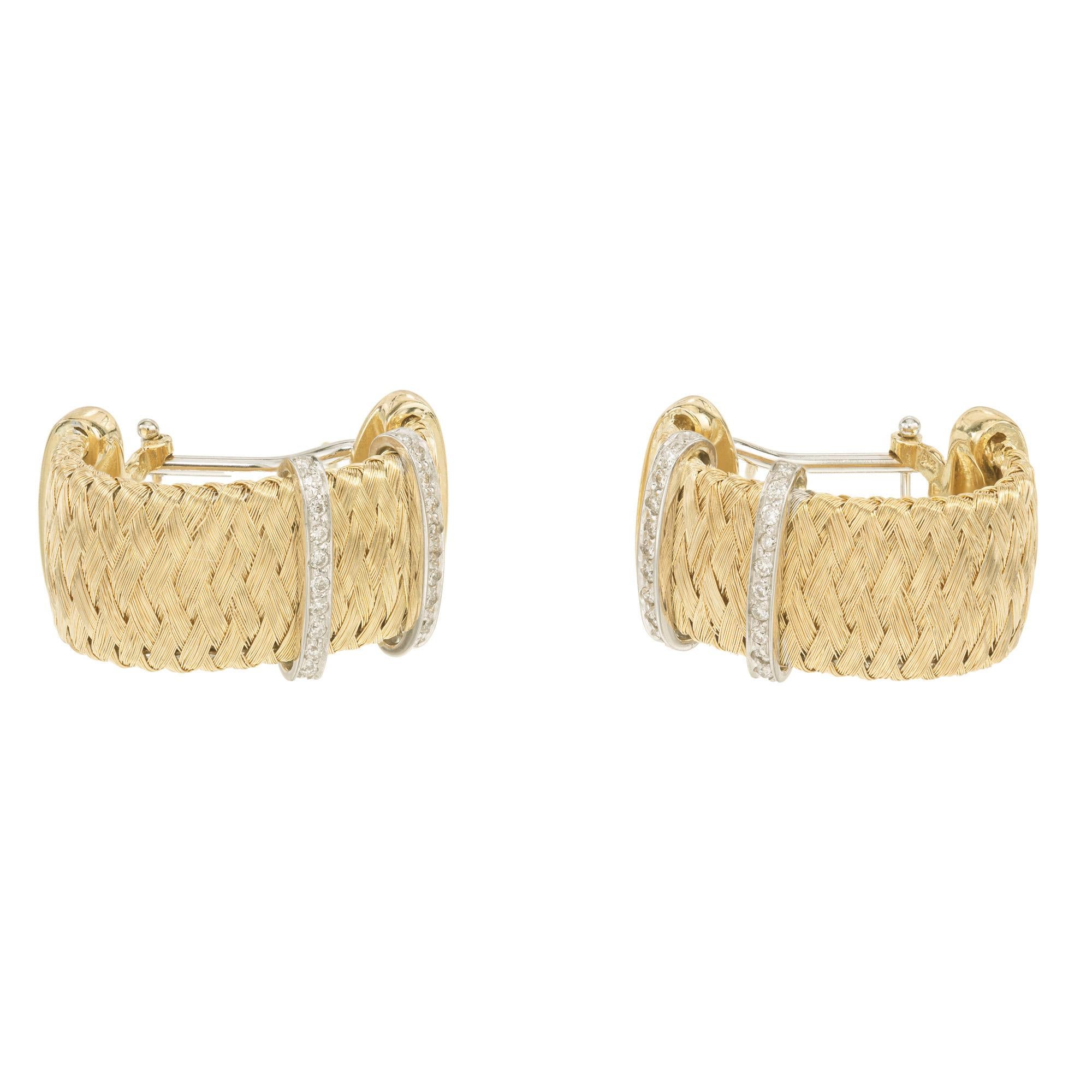 Italian clip post silk weave design hoop earrings with diamond accents in white gold. Beautiful 18k wrapped wire work.
Set with 44 round brilliant cut diamonds with a total carat weight of .22cts. The intricate silk weave design adds a unique