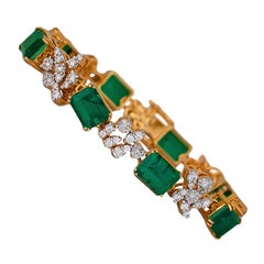 Classic,  22 Carat Emerald & Diamond Bracelet, Alternating Gemstones