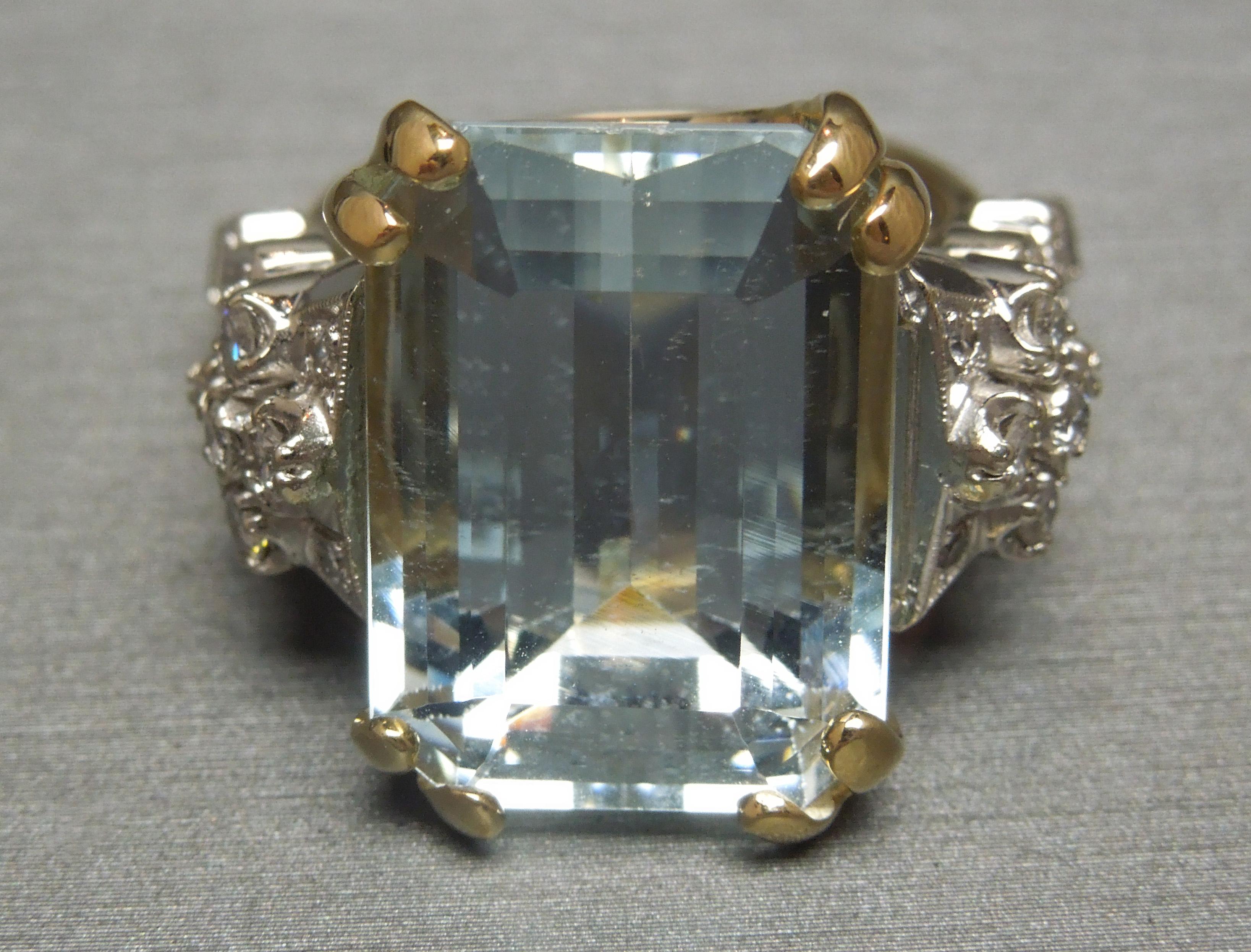22 Carat Emerald Cut GIA Aquamarine Solitaire and Diamond 14 Karat Gold Ring For Sale 3