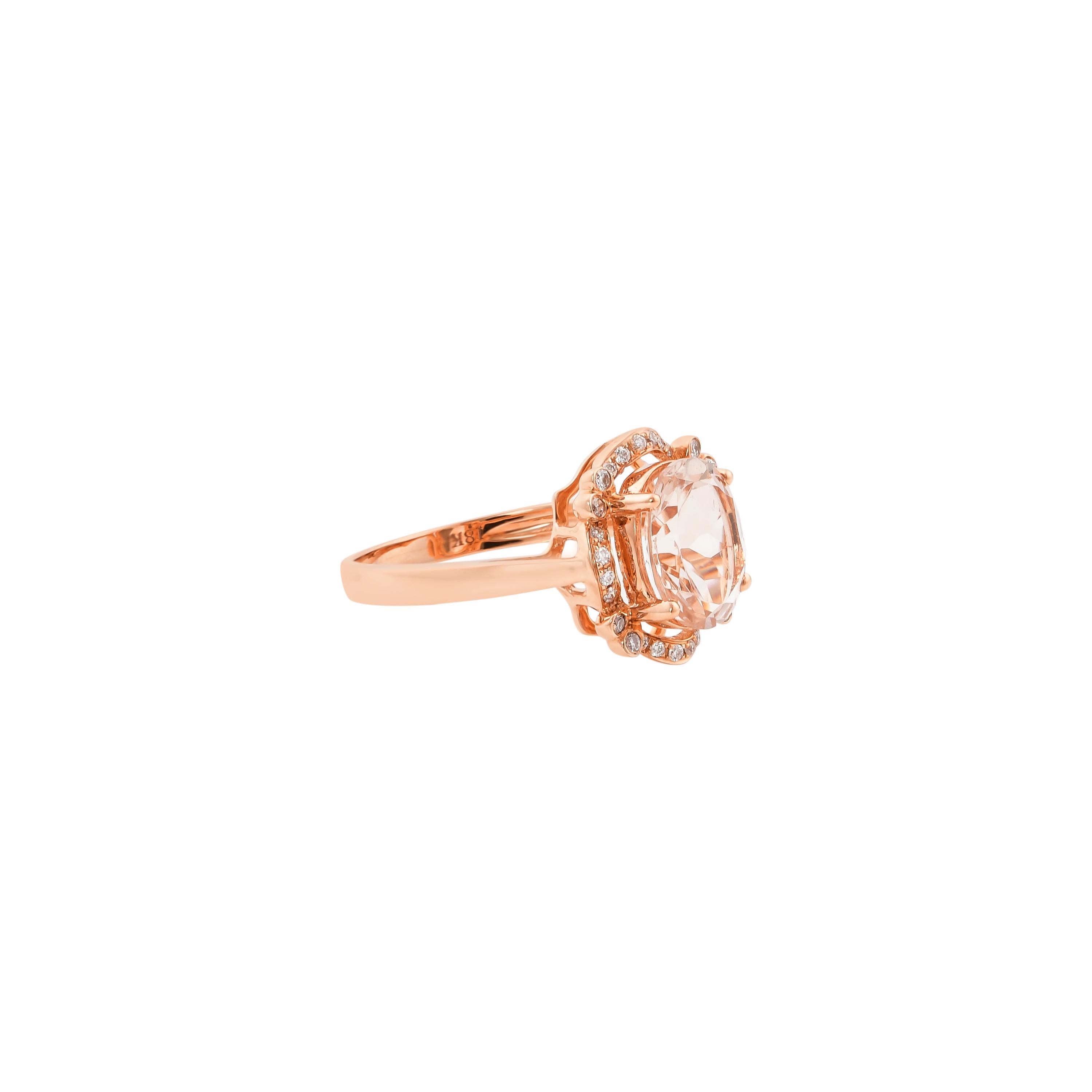 Contemporary 2.2 Carat Morganite and Diamond Ring in 18 Karat Rose Gold