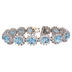 22 Carat Natural Aquamarines Diamonds Bracelet 14 Karat G.VS