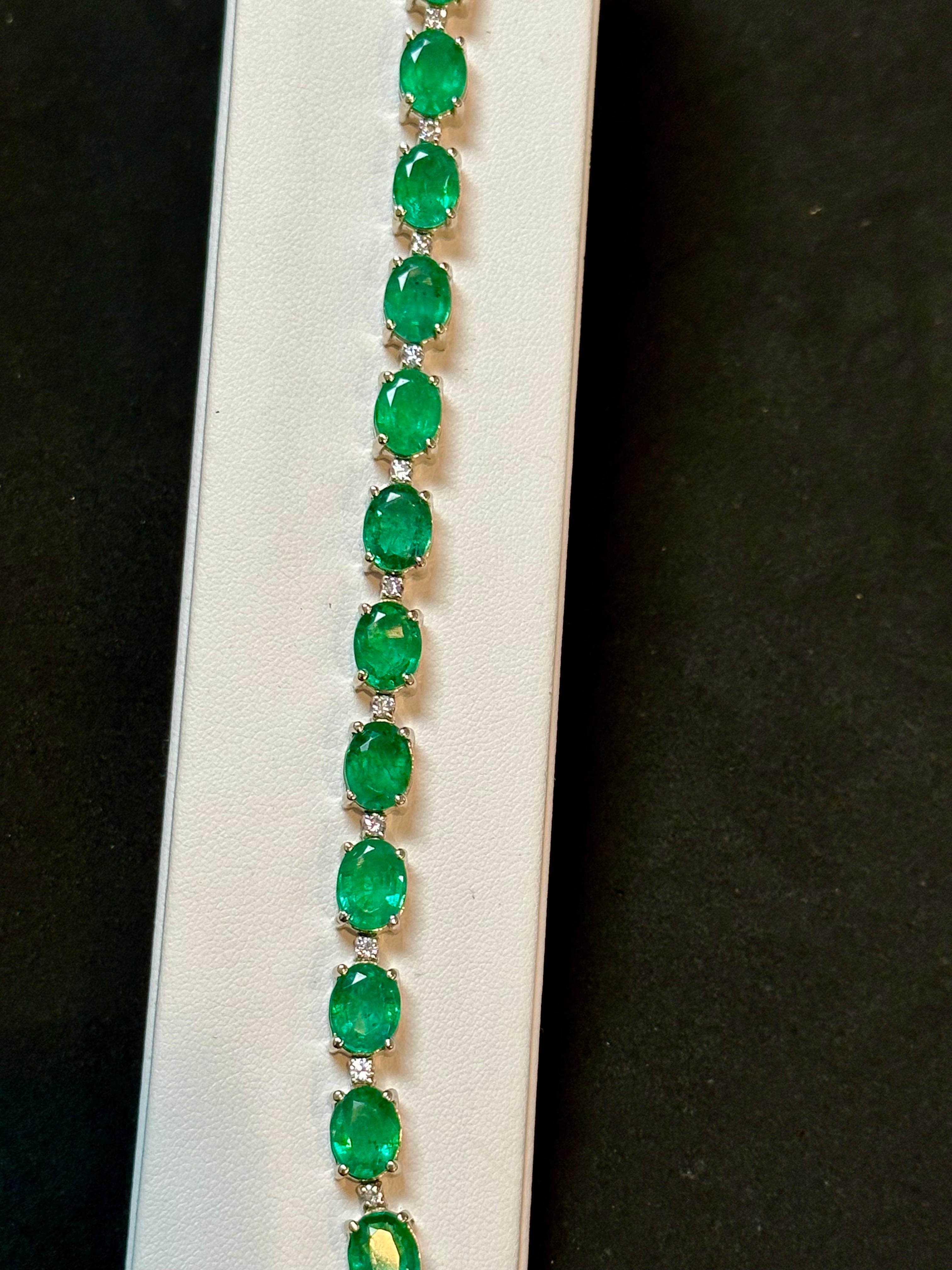 Women's 22 Carat Natural Brazilian Emerald & Diamond Tennis Bracelet 14 Kt Yellow Gold For Sale