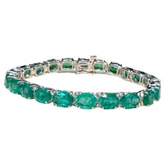 22 Carat Natural Emerald Cocktail Tennis Bracelet 14 Karat White Gold 7"