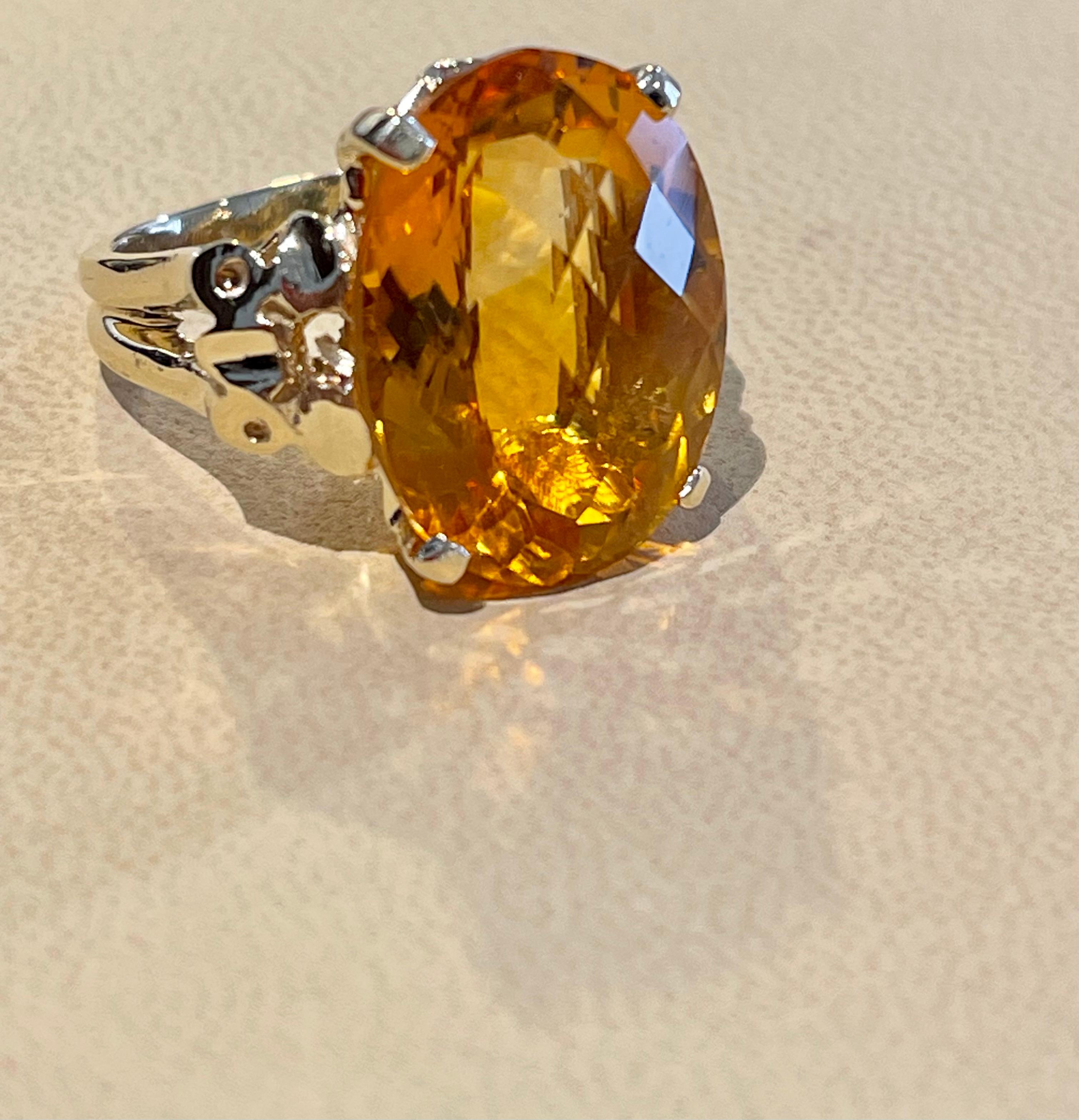22 Carat Natural Oval Citrine Cocktail Ring in 14 Karat Yellow Gold, Estate For Sale 2