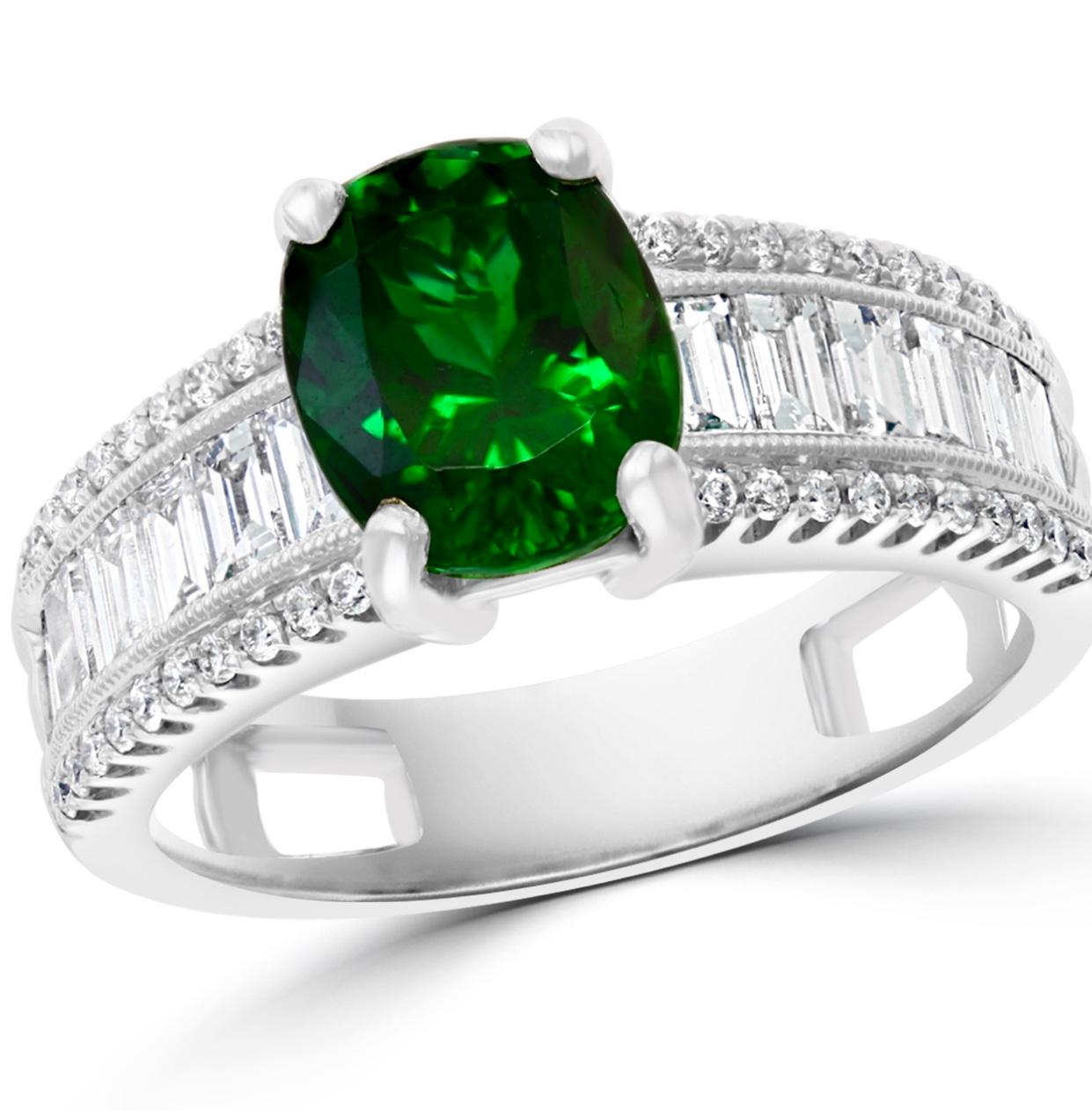 1.8 Carat Oval Tsavorite and 1.5 Carat Diamond in 14 Karat Gold Ring Estate In Excellent Condition For Sale In New York, NY