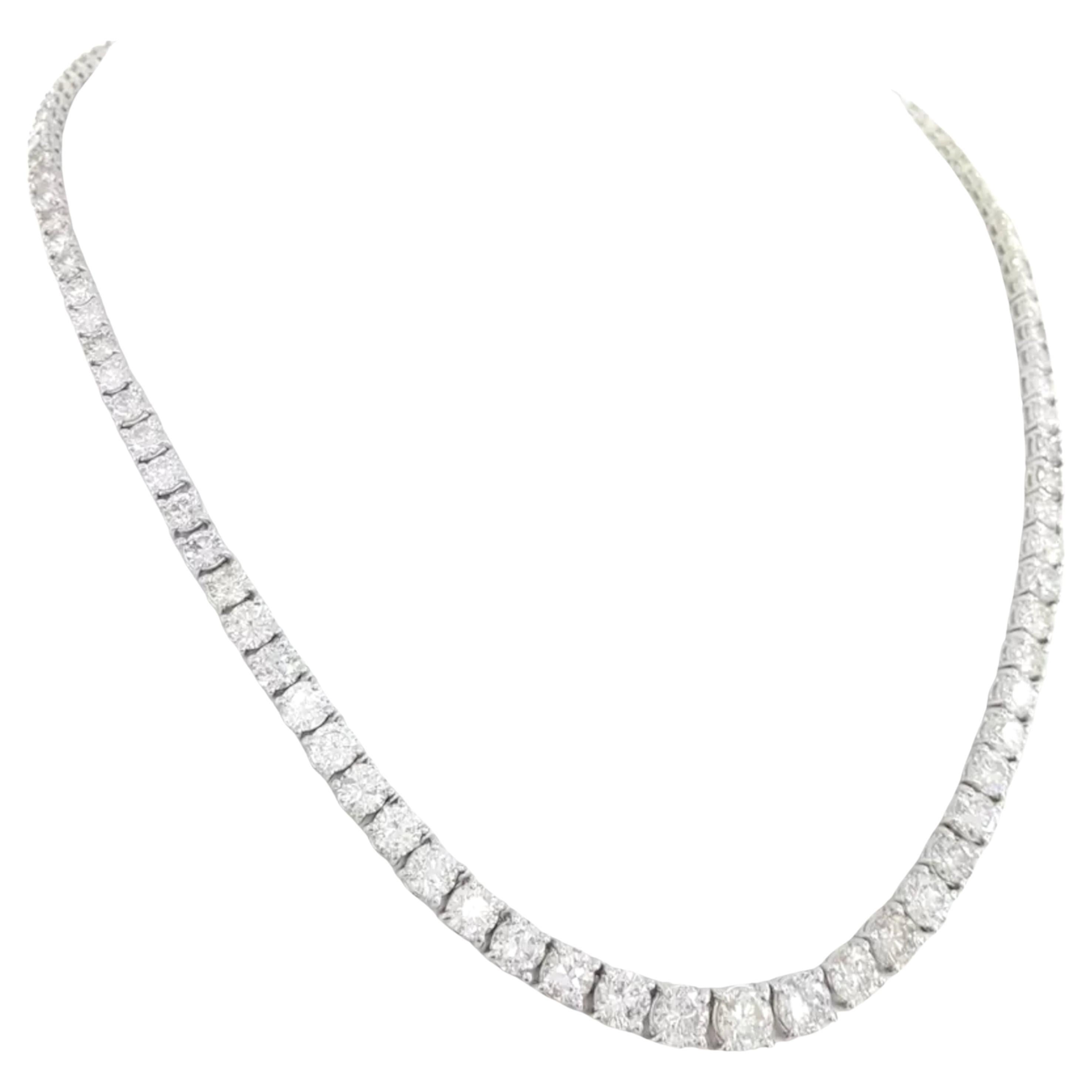 Round Cut 22 Carat Riviera Diamond Tennis Necklace 18k White Gold For Sale