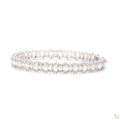 Bracelet en or serti d'un diamant rond taille brillant de 2,2 carats