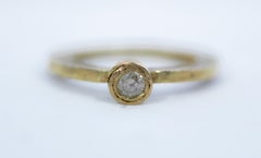 Bague de fiançailles de mariage alternative en or 18 carats recyclé avec diamant jaune 0,22 carat