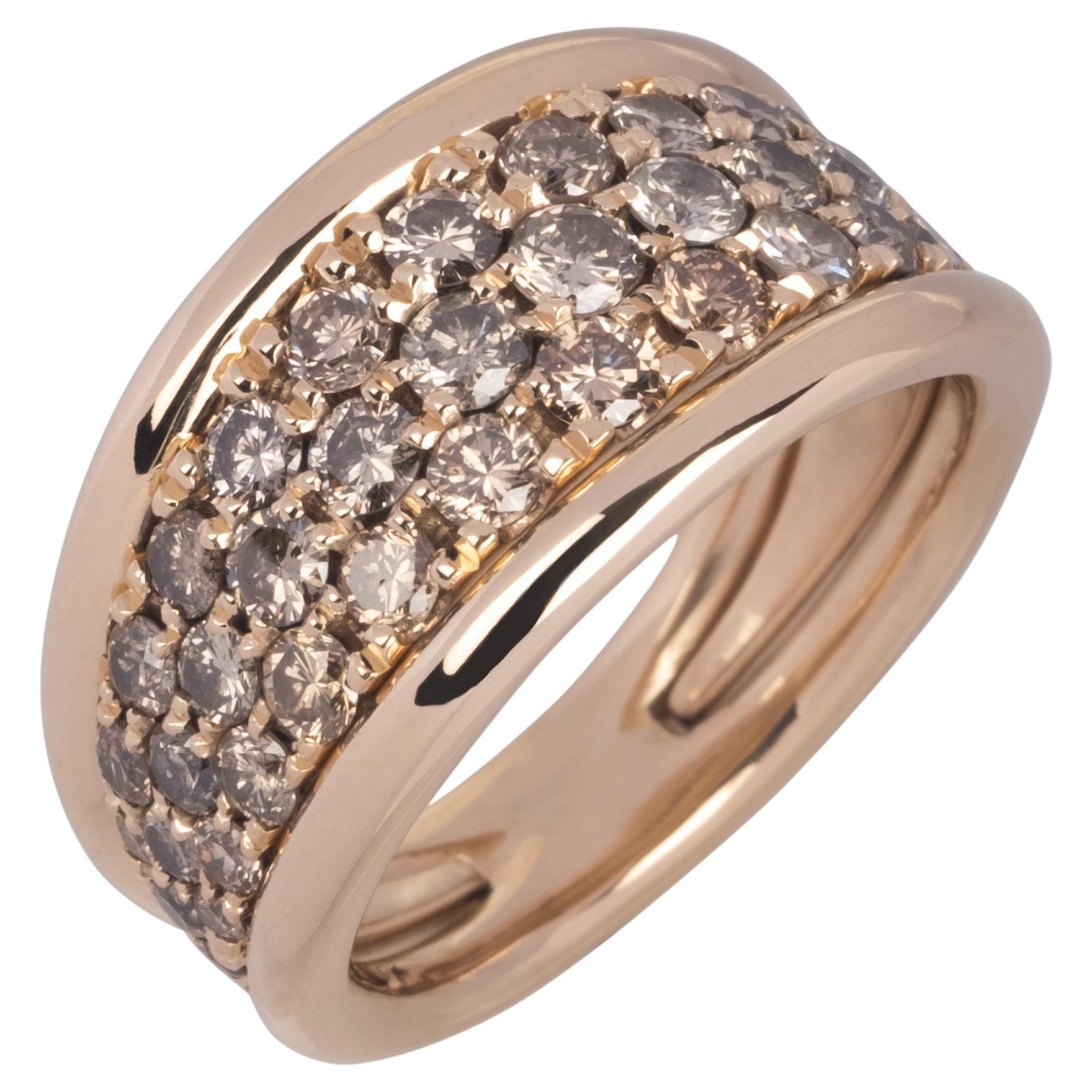 2.2 carats Champagne Diamonds in Yellow Gold Ring For Sale