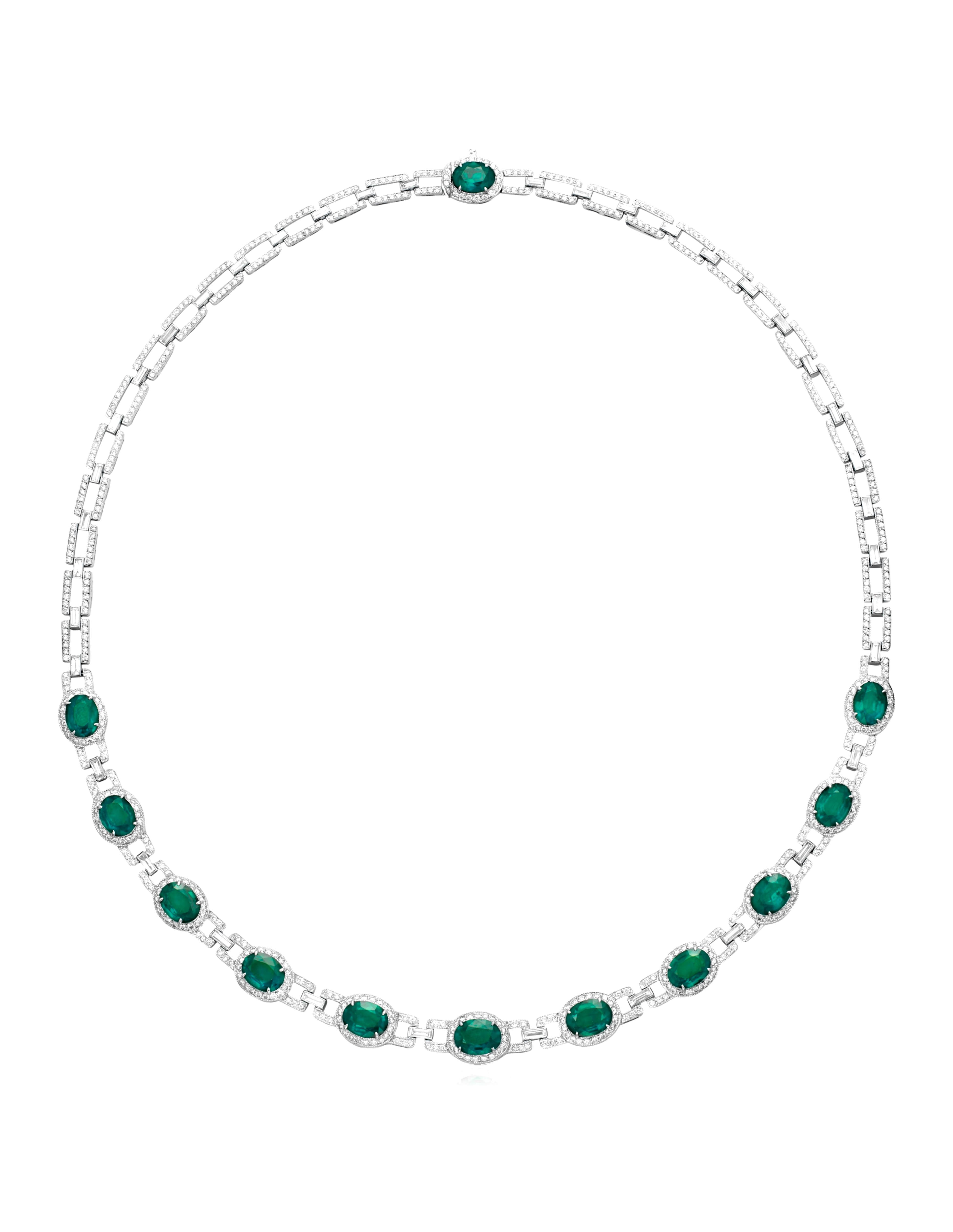 Oval Cut 22 Carats Emeralds and Diamond Platinum Necklace For Sale