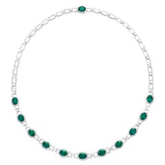 22 Carats Emeralds and Diamond Platinum Necklace