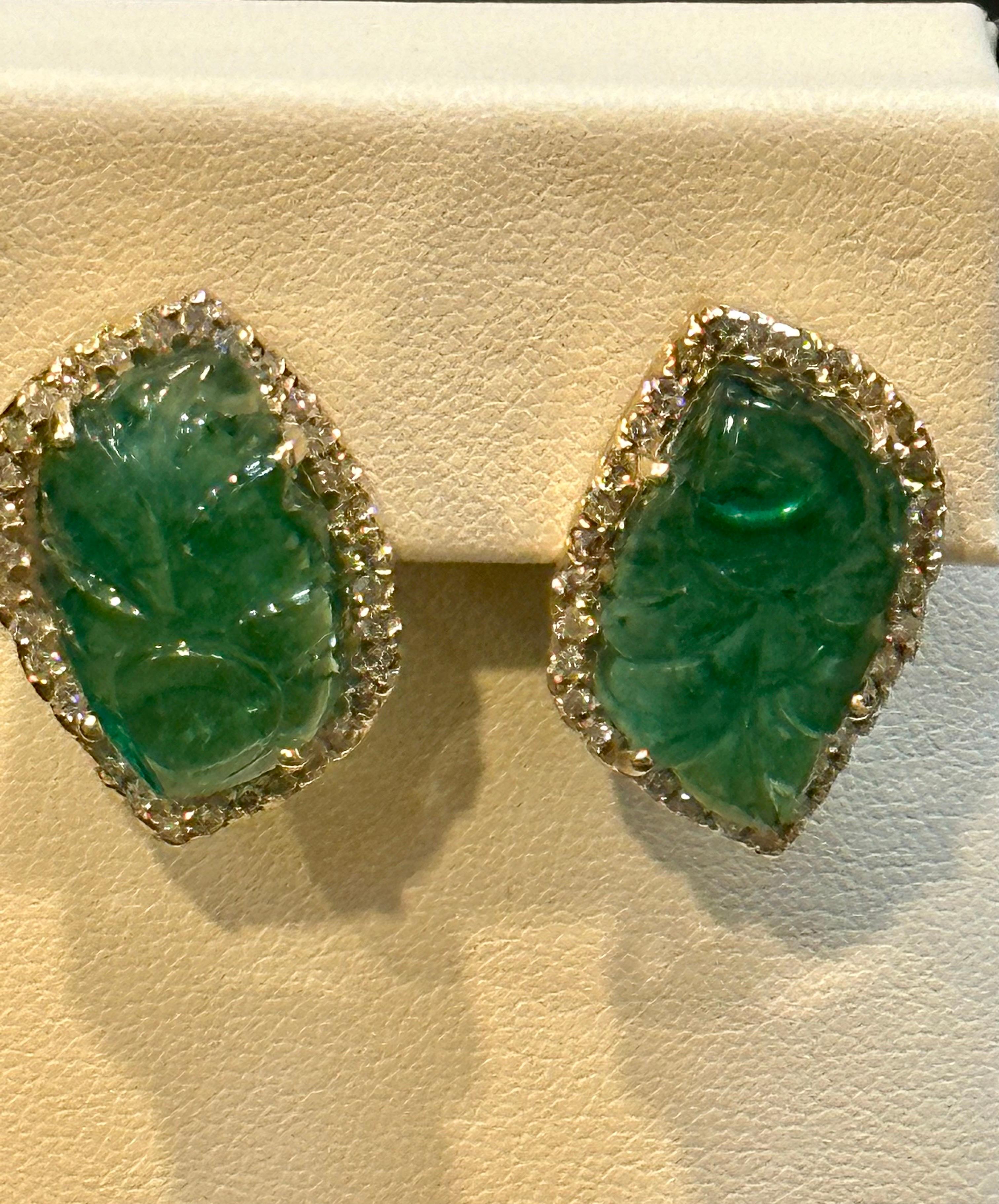 22 Ct Carved Emerald & 2 Ct Diamond Earrings 14 Karat Yellow Gold Post Earrings In Excellent Condition For Sale In New York, NY