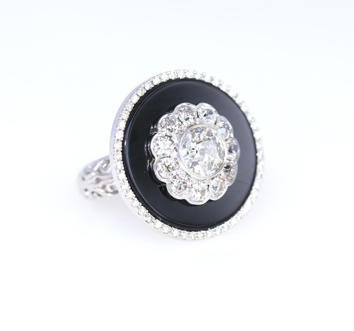 2.2 Ct Center Stone 4.35 Ct Diamonds Onyx Ring White Gold Certified, 1930 For Sale 1