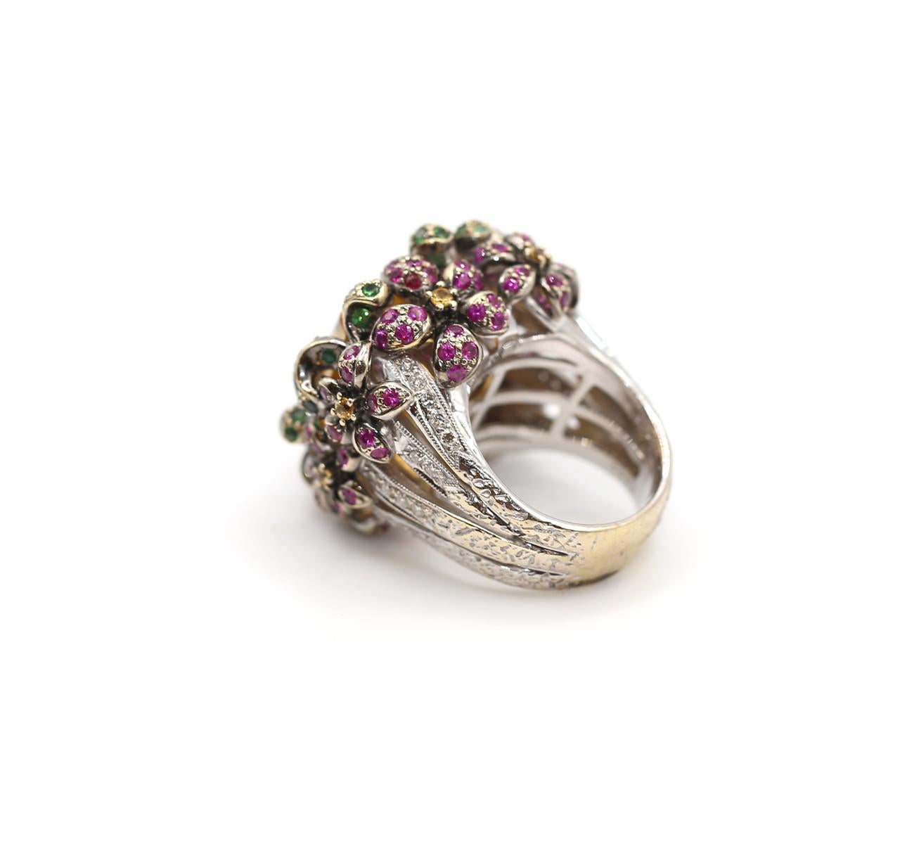 22 Ct Citrine Tsavorite Diamants Rubis Bague à grappe florale en or 18K, 2000 en vente 1