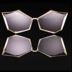 22ct White Diamonds and Emeralds Pavè Italian Sunglasses in 18k Yellow Gold