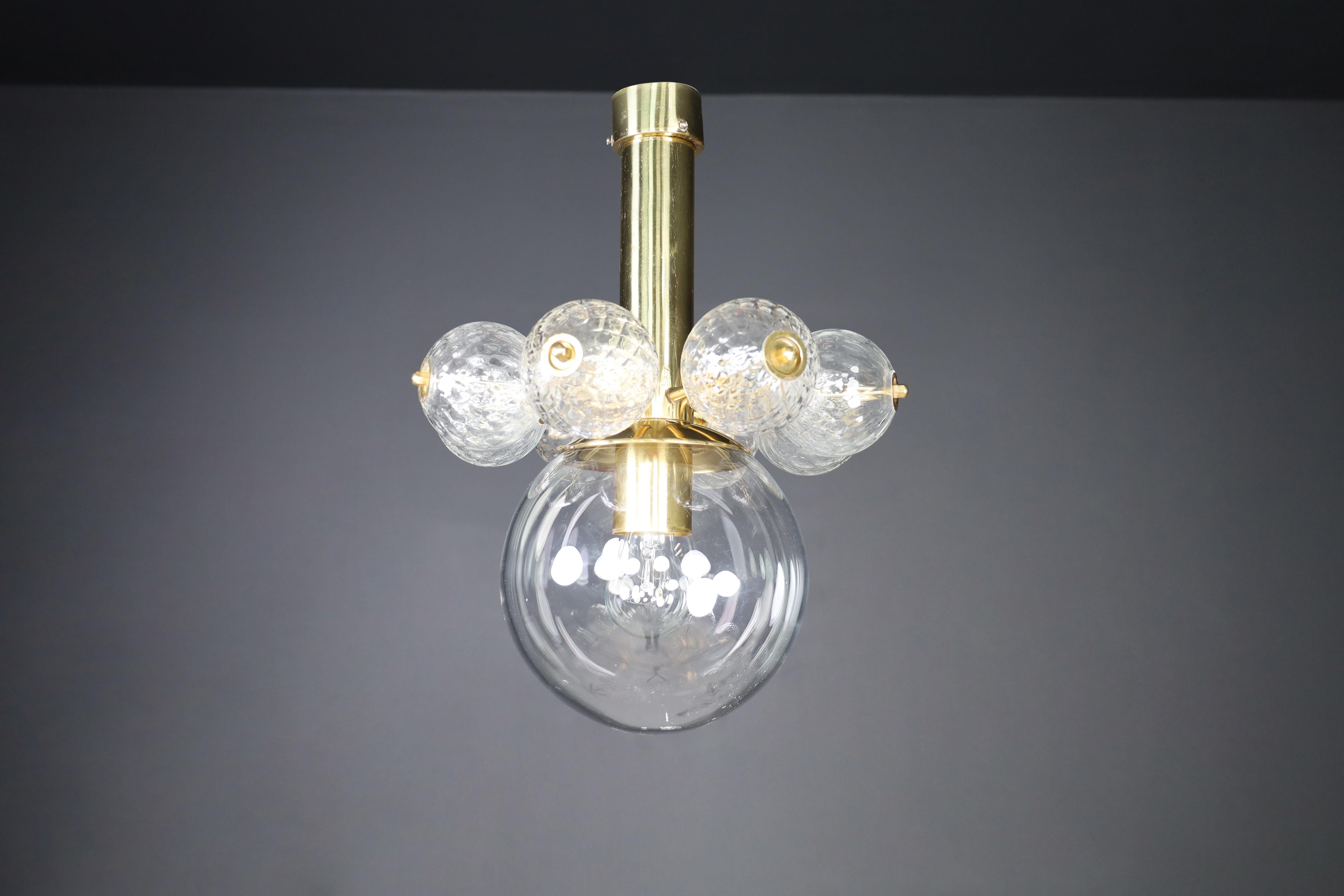 Large set chandelier with brass fixture and hand-blowed  glass globes, Cz 1960 For Sale 2