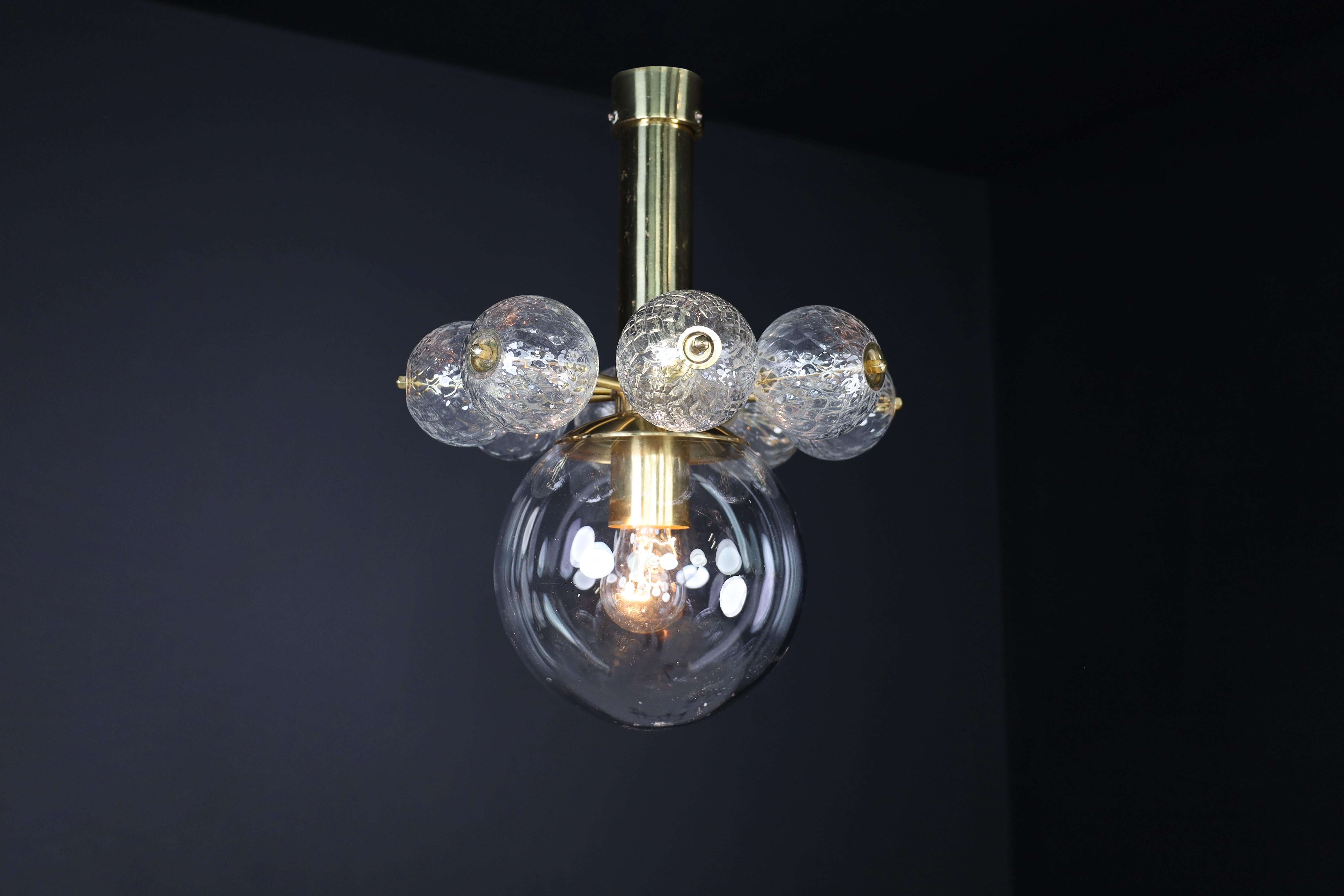 Mid-Century Modern Large set chandelier with brass fixture and hand-blowed  glass globes, Cz 1960 For Sale