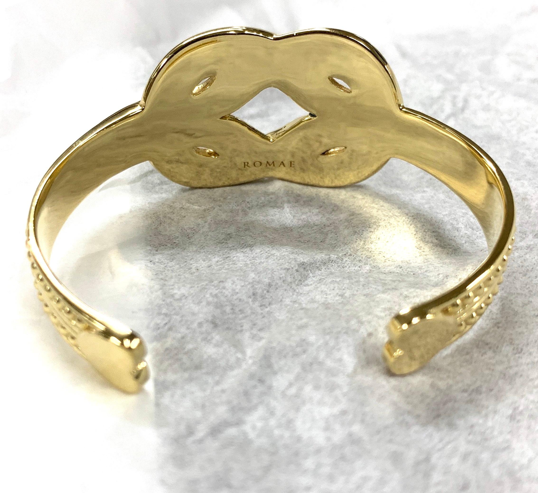 Romain classique Bracelet manchette en or 22 carats avec nœud d'Hercule en vente