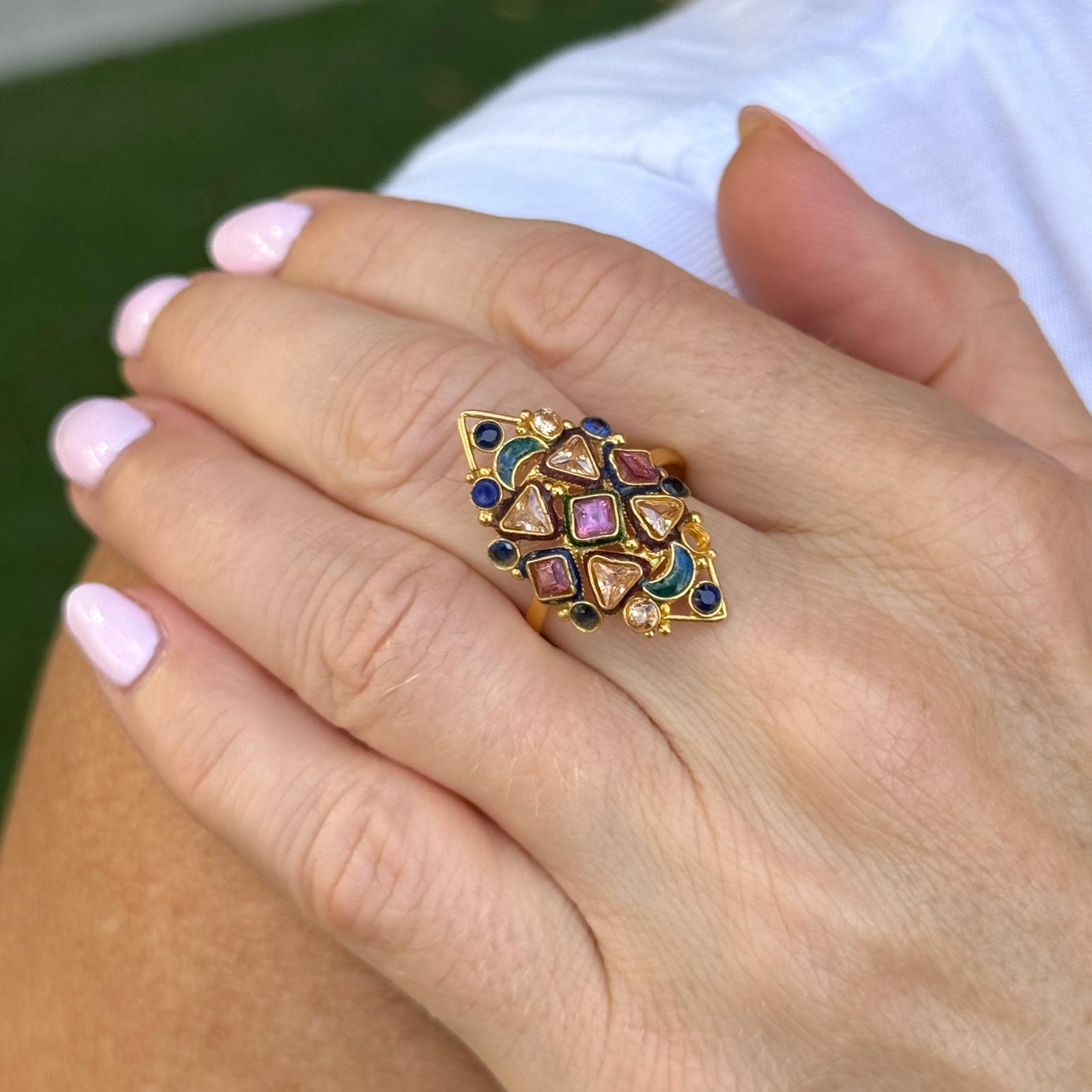 Anello vintage con pietra preziosa a 22 carati in stile Navette In condizioni ottime in vendita a Boca Raton, FL