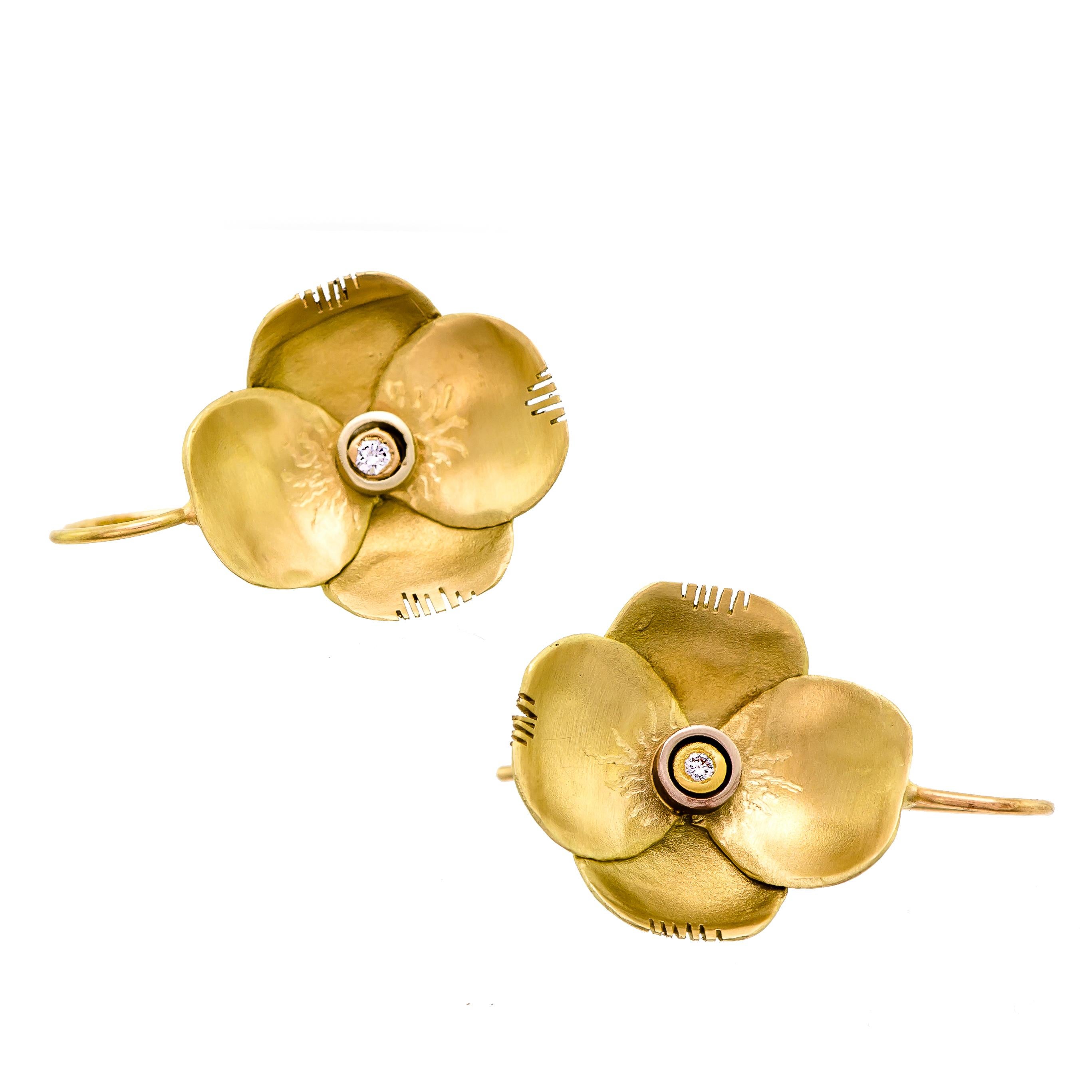 Round Cut 22 Karat Diamond Brushed Gold Flower Pansy Form Wireback Earrings For Sale