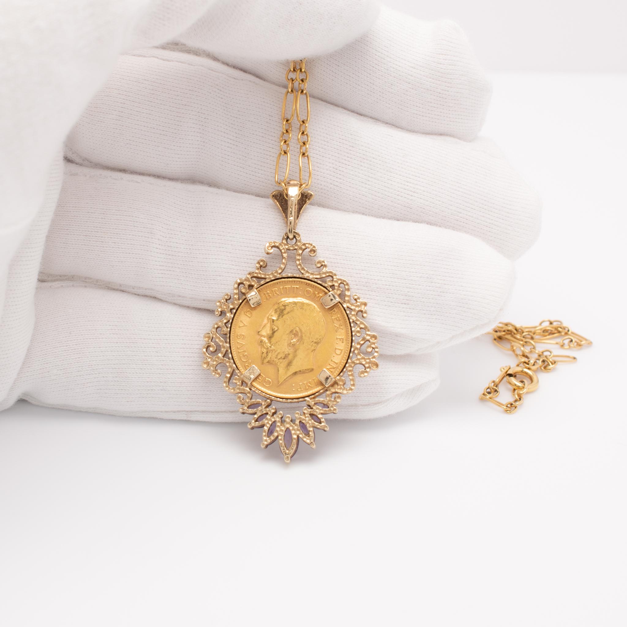 Amethyst & Diamond 22 Karat Gold Sovereign Pendant 1911 George V British  In Excellent Condition In Preston, Lancashire