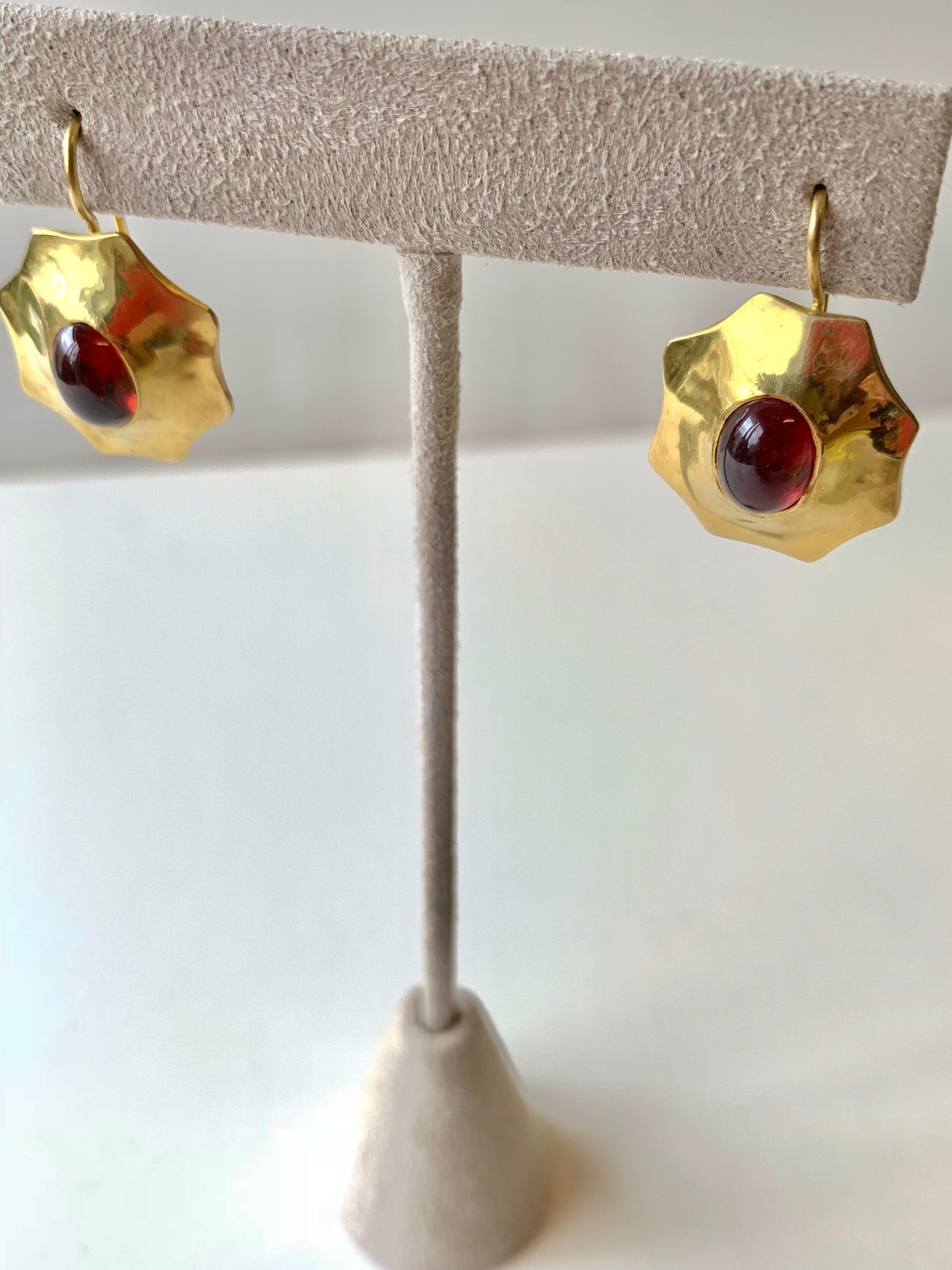 22 Karat Gold and Cabochon Garnet Earrings In New Condition In New York, NY