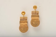 britische Medaillen aus 22 Karat Gold:: datiert 1910:: umgewandelt in Ohrringe