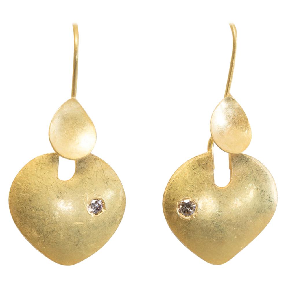 22 Karat Gold Drop Earrings with Diamond