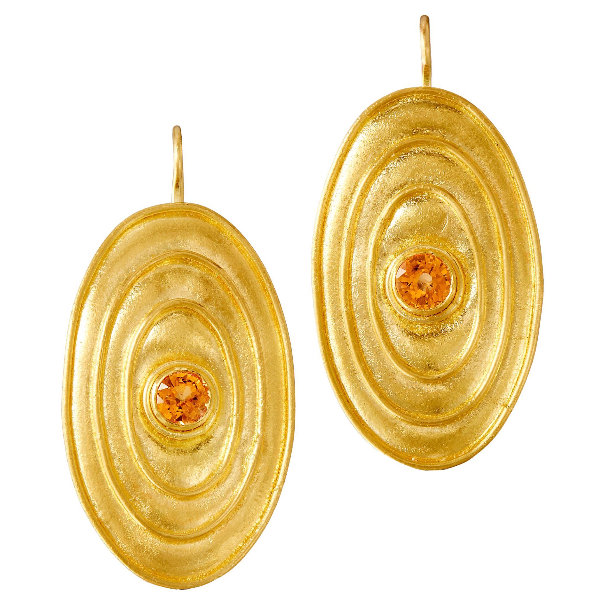 22 Karat Gold Ohrringe mit Mandarin-Granats