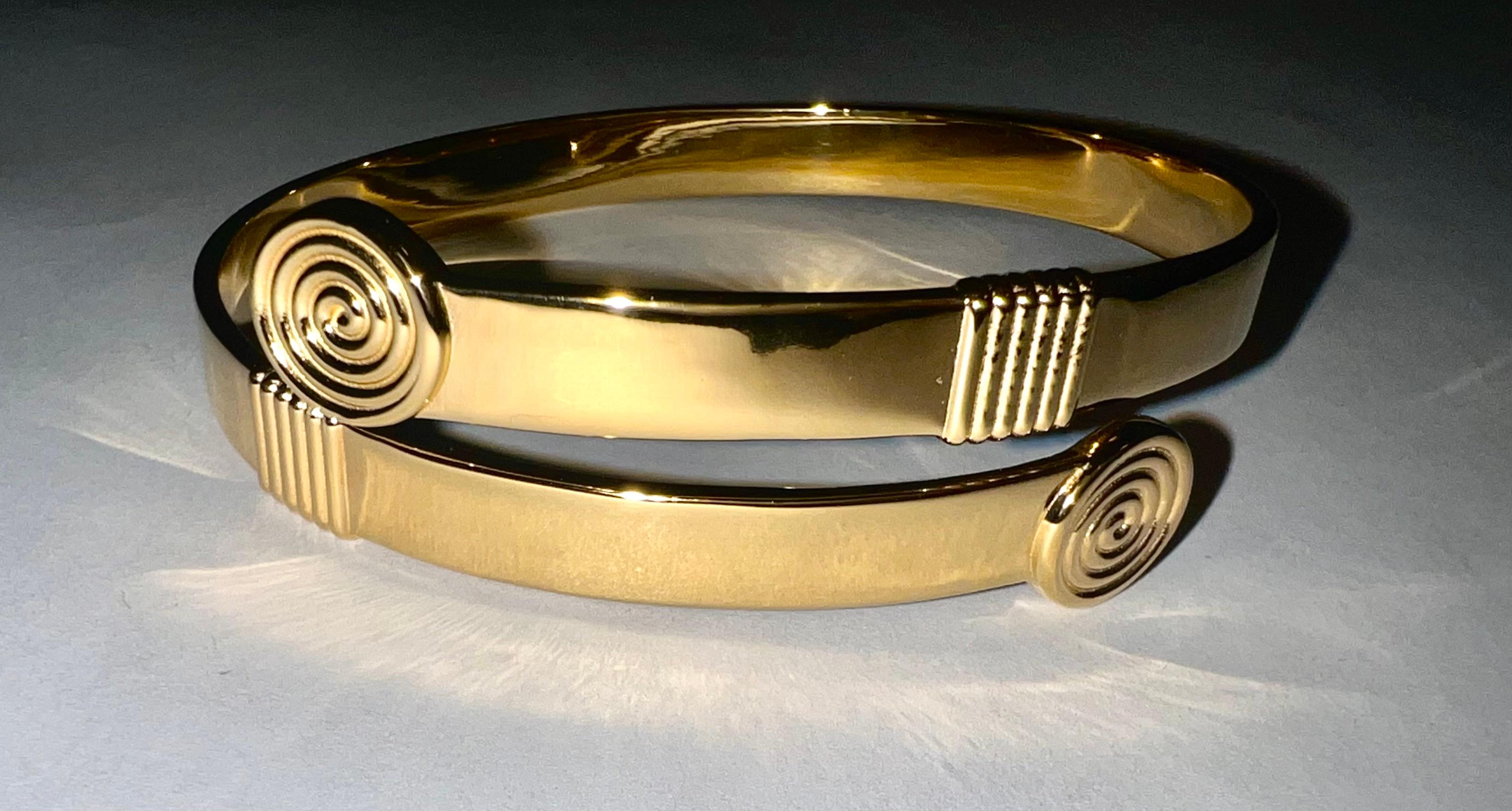 Bracelet géométrique en or jaune 22 carats par Romae Jewelry - Inspiré d'un ancien design romain. Notre bracelet 