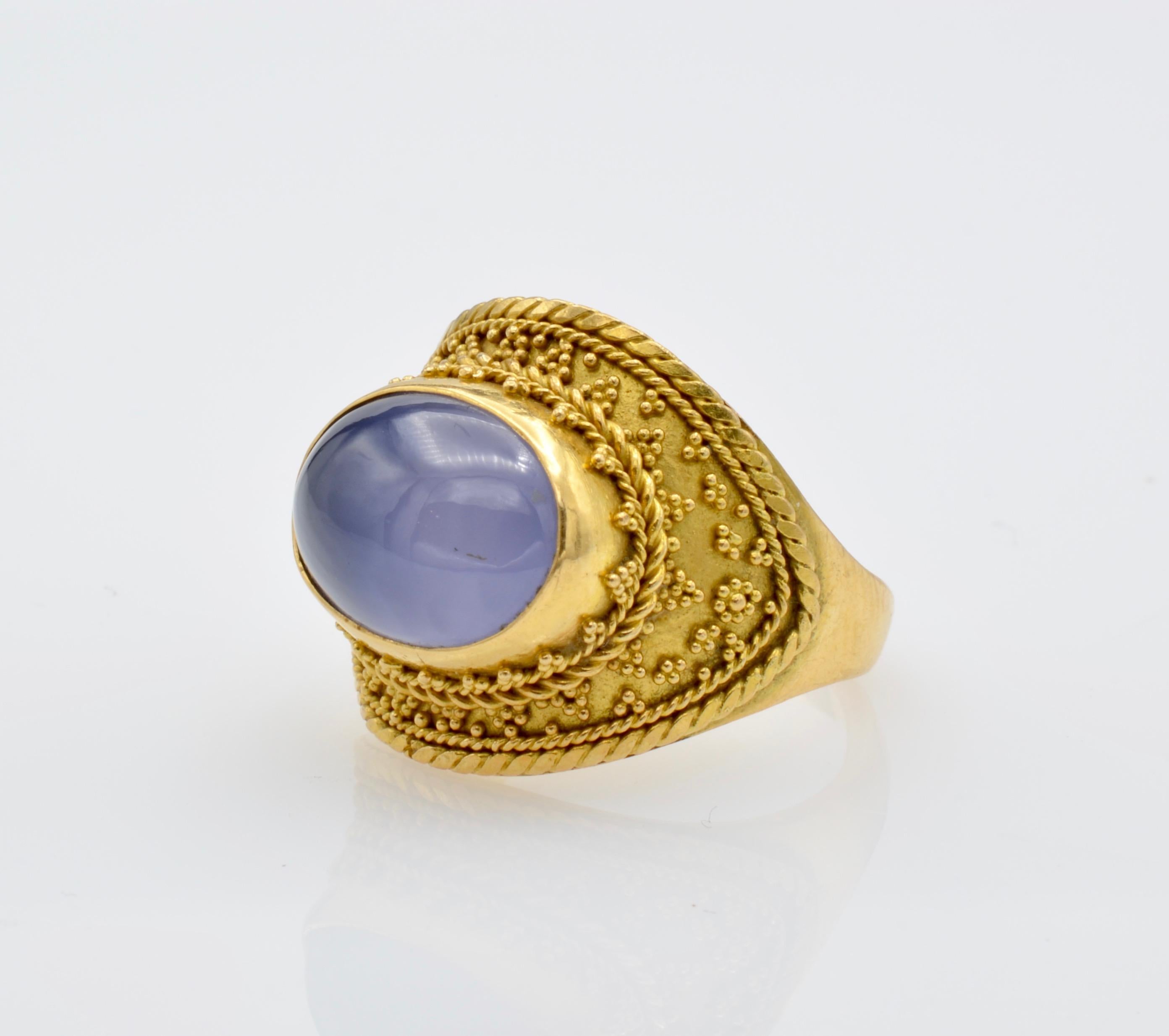 22 Karat Gold Granular Design Blue Chalcedony Ring In Excellent Condition For Sale In Berkeley, CA