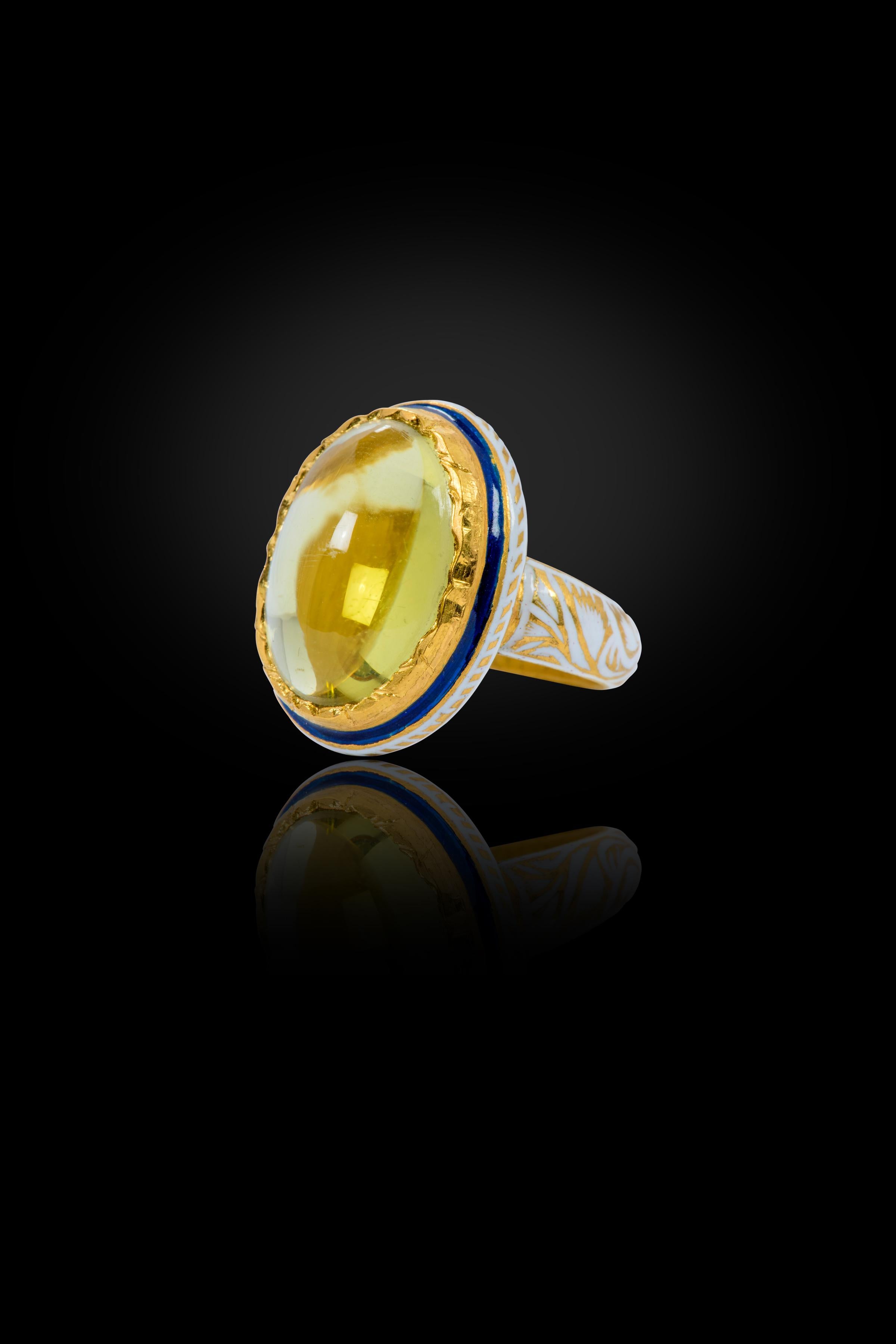 Anglo-Indian 22 Karat Gold Lemon Topaz Cabochon Ring with White Enamel Work