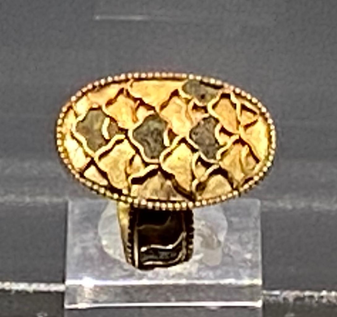 For Sale:  22 Karat Gold Minoan-Inspired Signet Ring 5