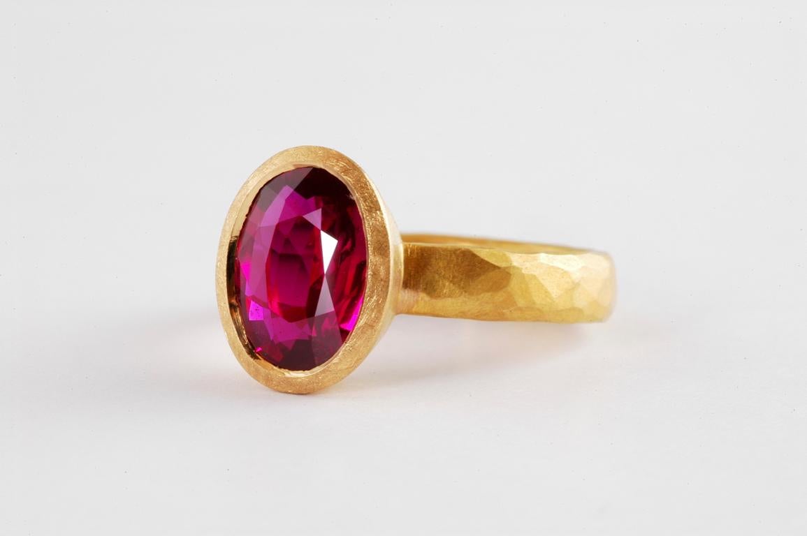 3.2mm 22 Karat gold ring with oval brilliant cut natural ruby 3.04ct GIA certed . handmade in Notting Hill London by renowned British jewellery designer Malcolm Betts. This is very beautiful natural untreated ruby set into 22 Karat gold, designed to