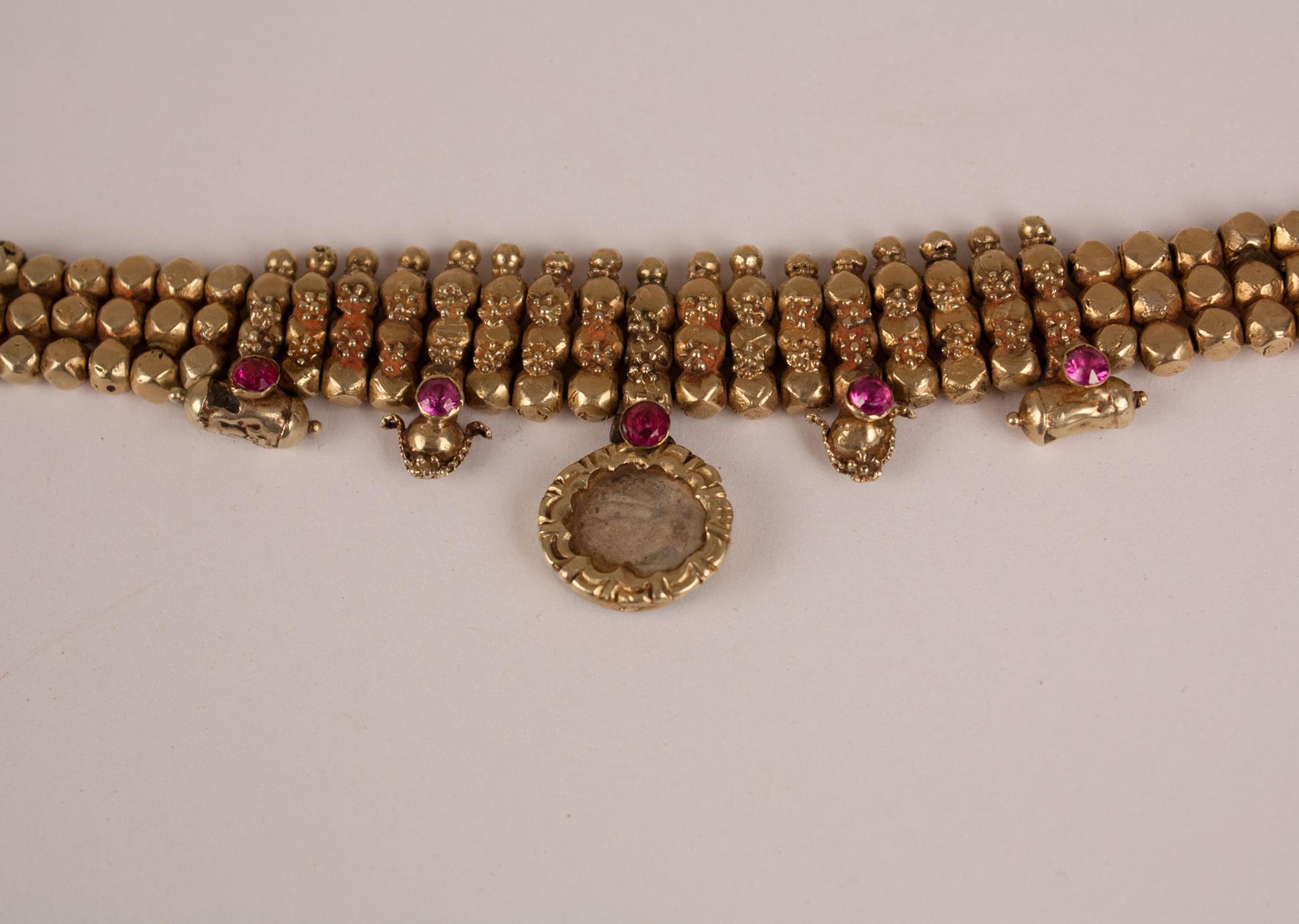 22 Karat Gold, Ruby, Crystal Choker Necklace from India In Good Condition For Sale In Heath, MA