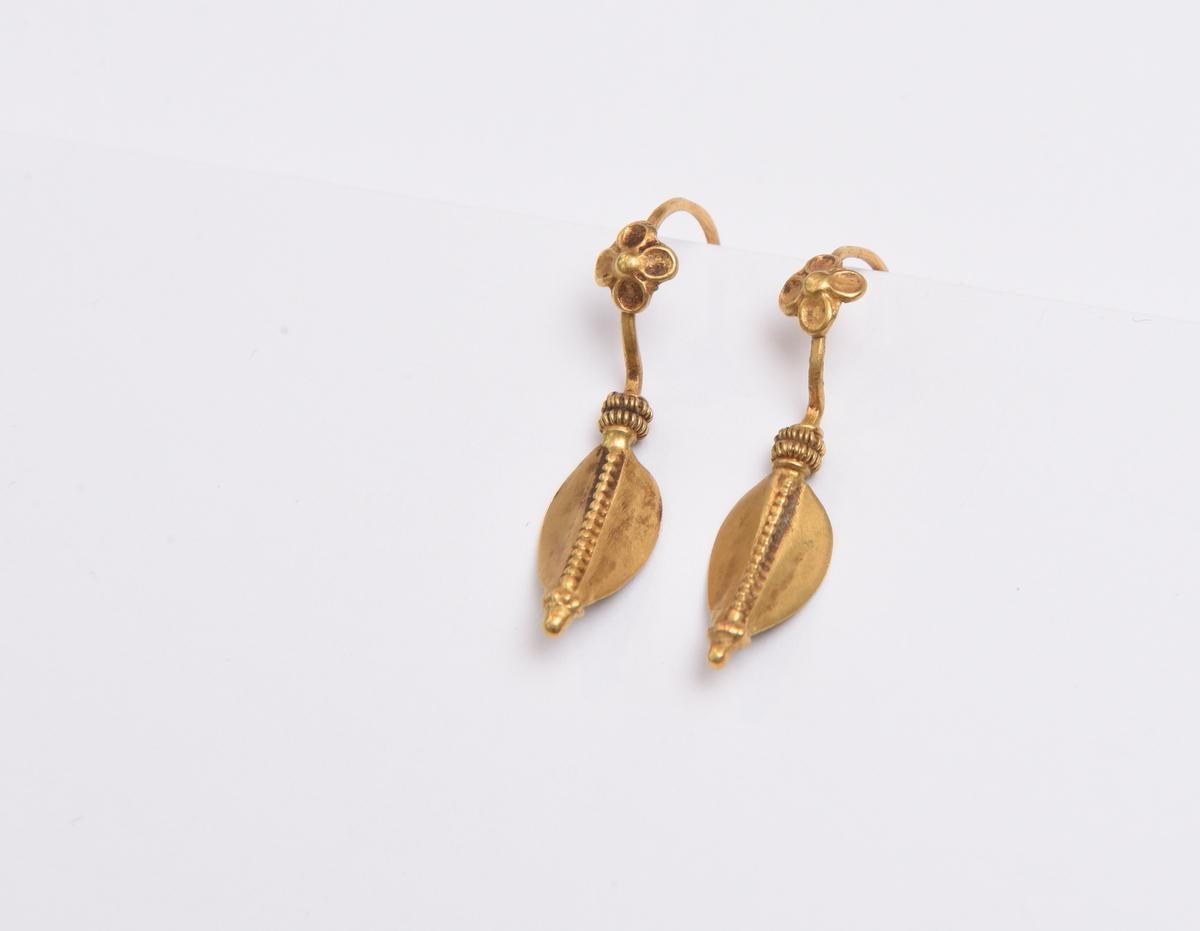 22 Karat Gold Südindische Ohrringe im Zustand „Hervorragend“ im Angebot in Nantucket, MA