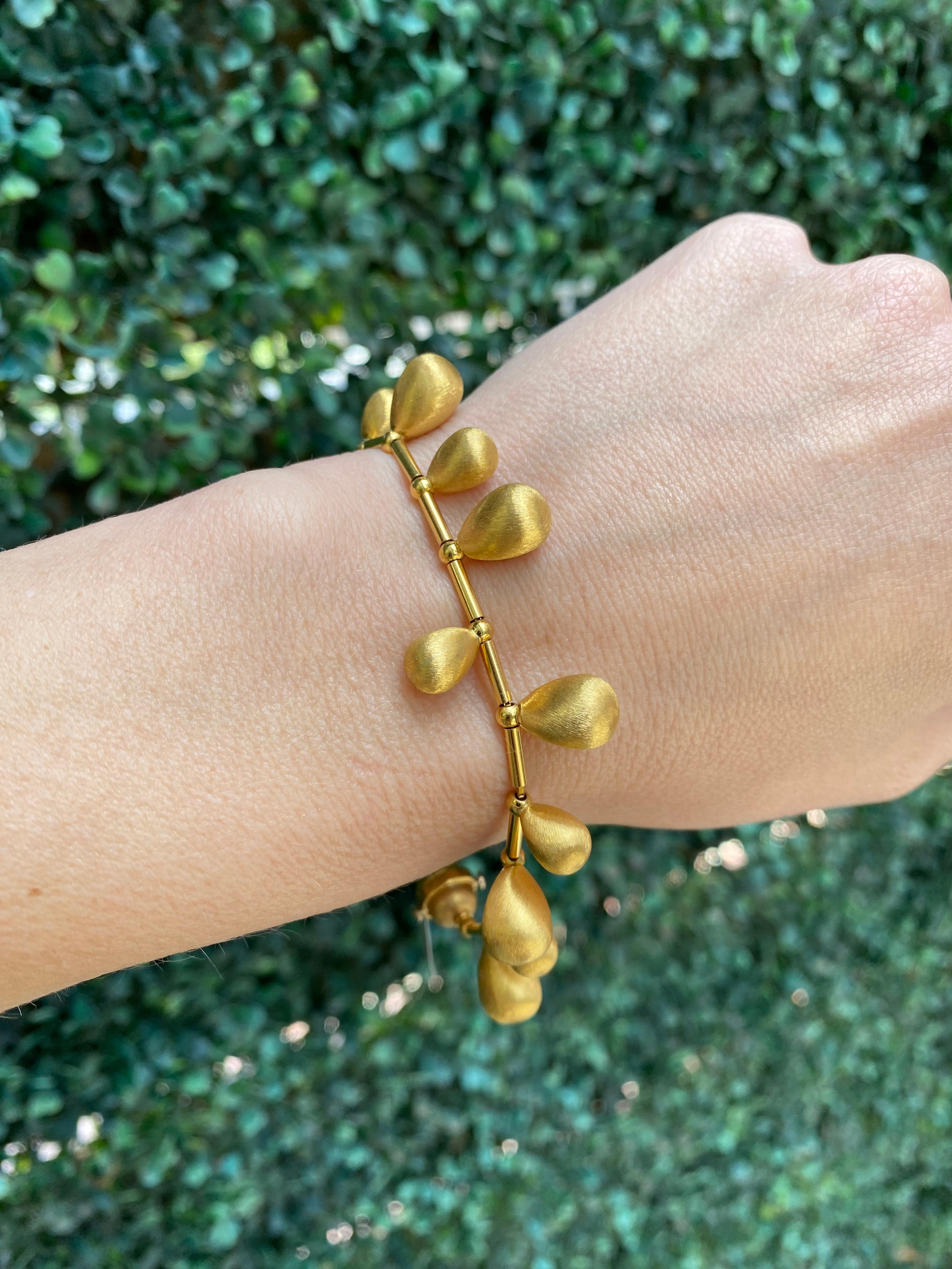 Bracelet italien en or jaune 22 carats en vente 11