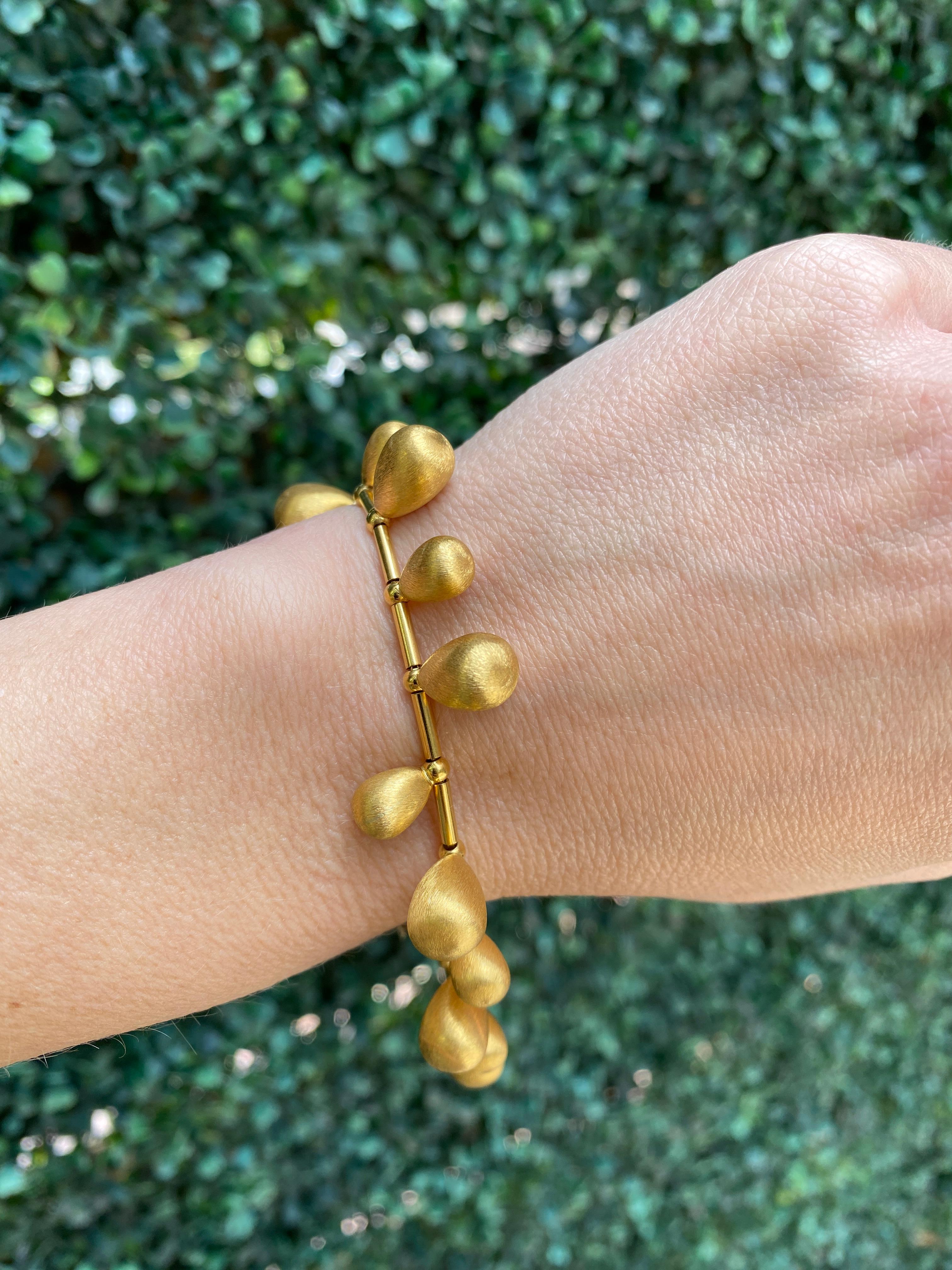 Bracelet italien en or jaune 22 carats en vente 12