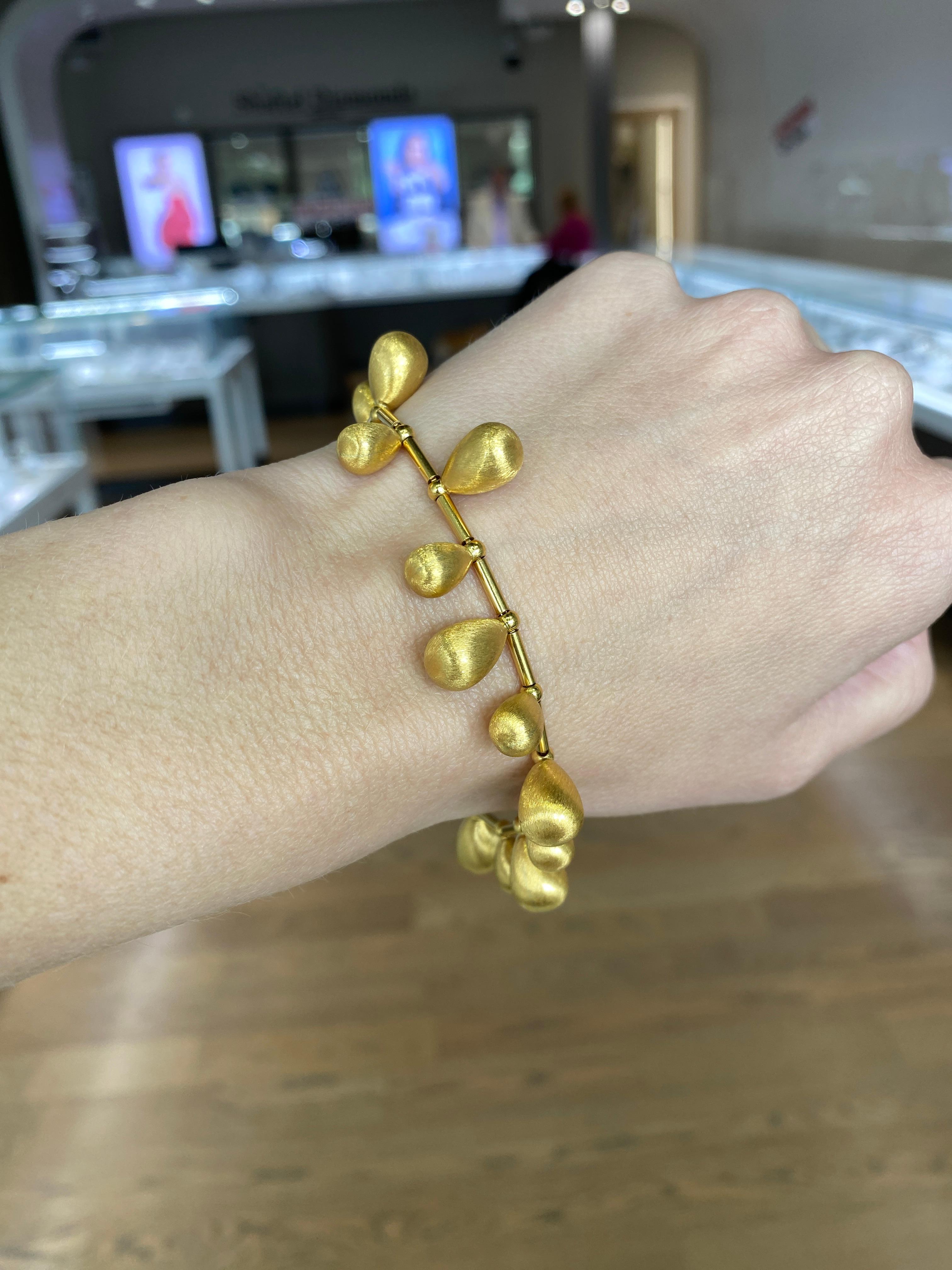 Bracelet italien en or jaune 22 carats Unisexe en vente