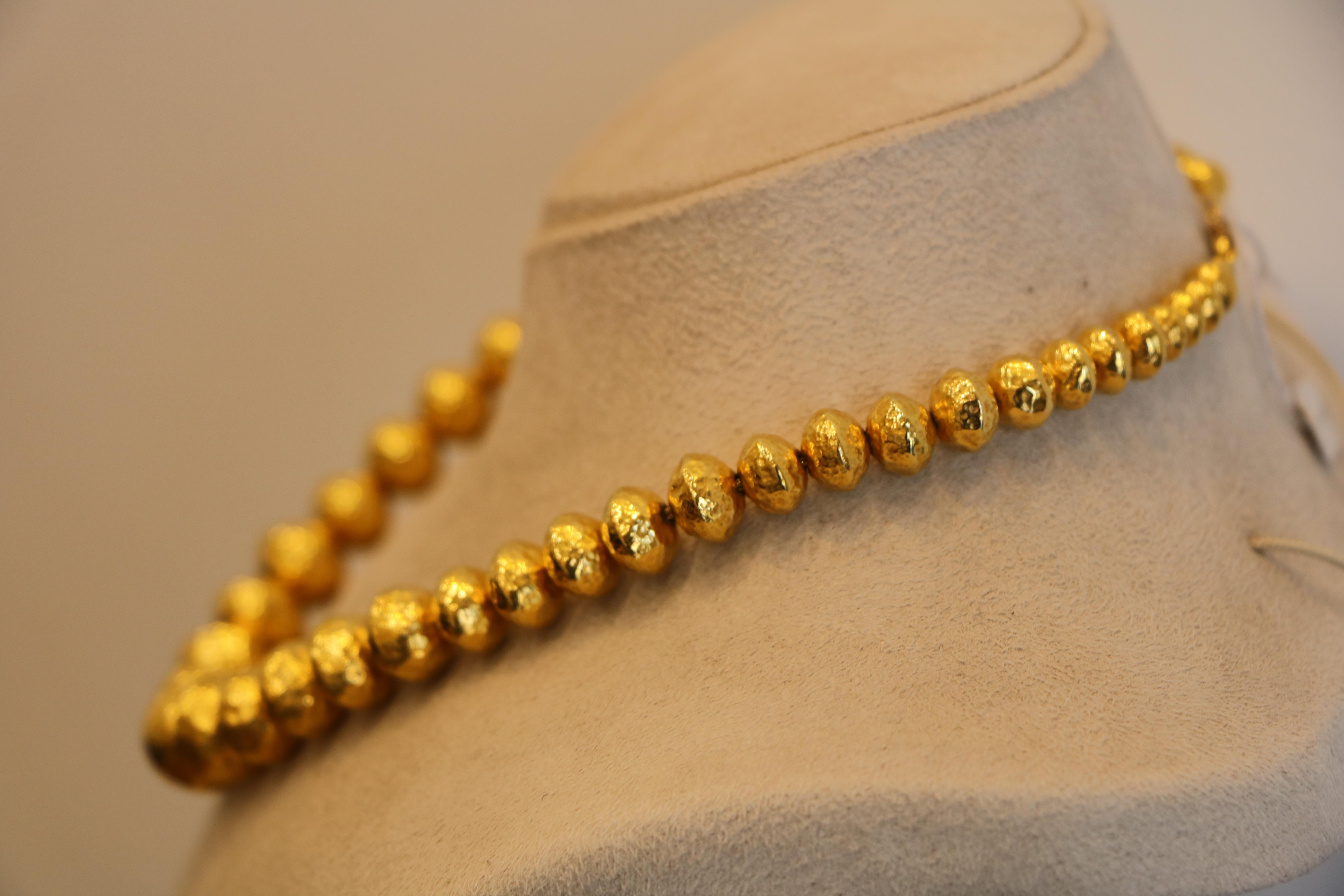 Women's or Men's 22 karat pure yellow gold necklace of the brand zolotas For Sale