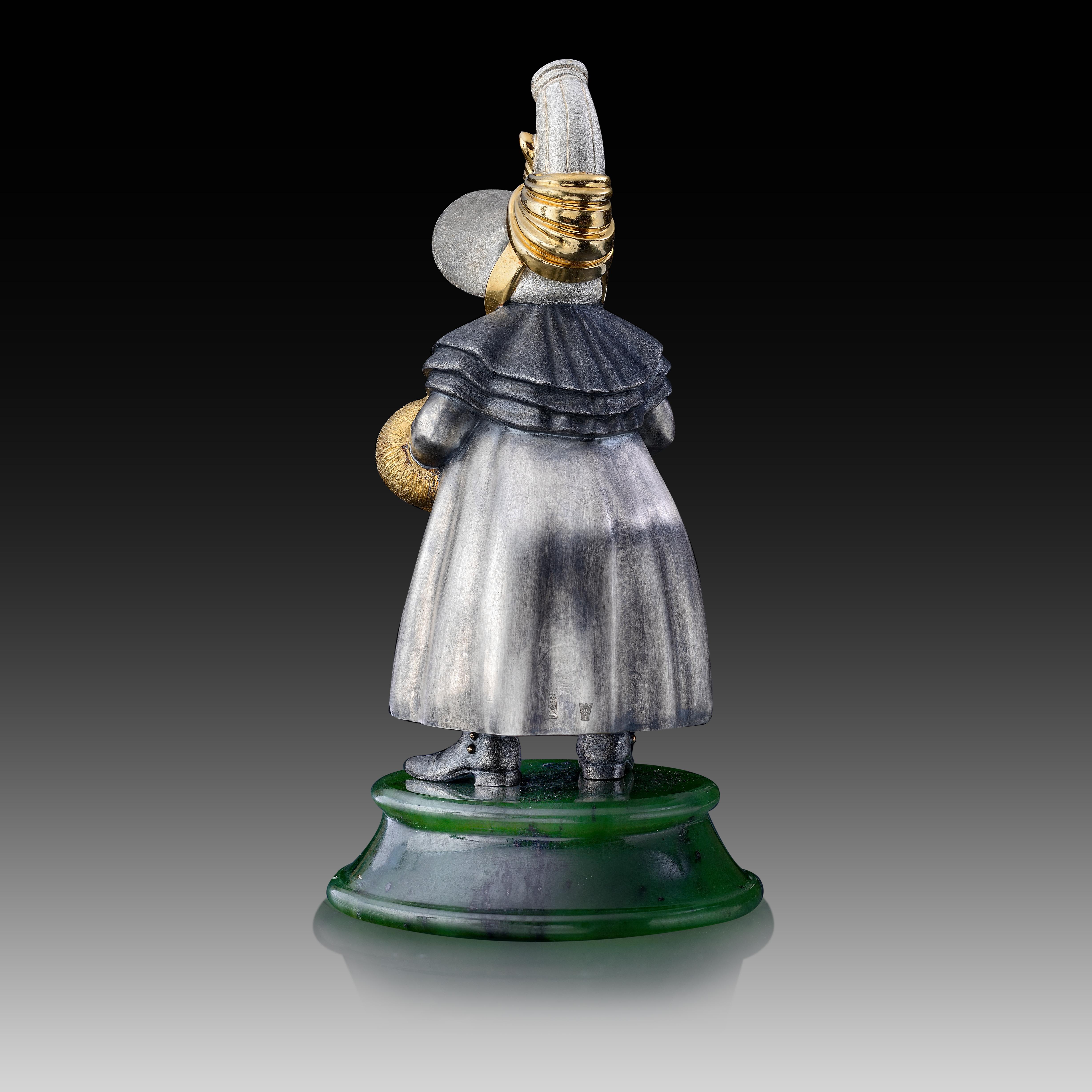 22 Karat Silver Jade Stand Figurine In New Condition For Sale In Baden-Baden, DE