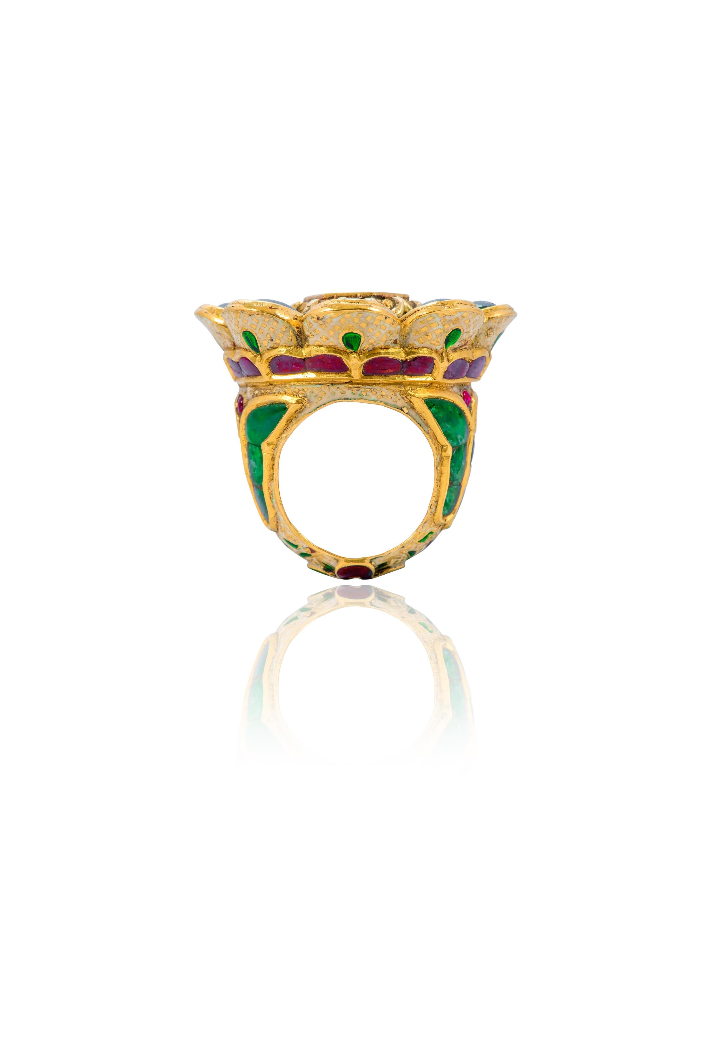Anillo Flor Polki de Oro Amarillo de 22 Quilates y 17,00 Quilates de Esmeralda Cabujón y Diamantes en venta 1