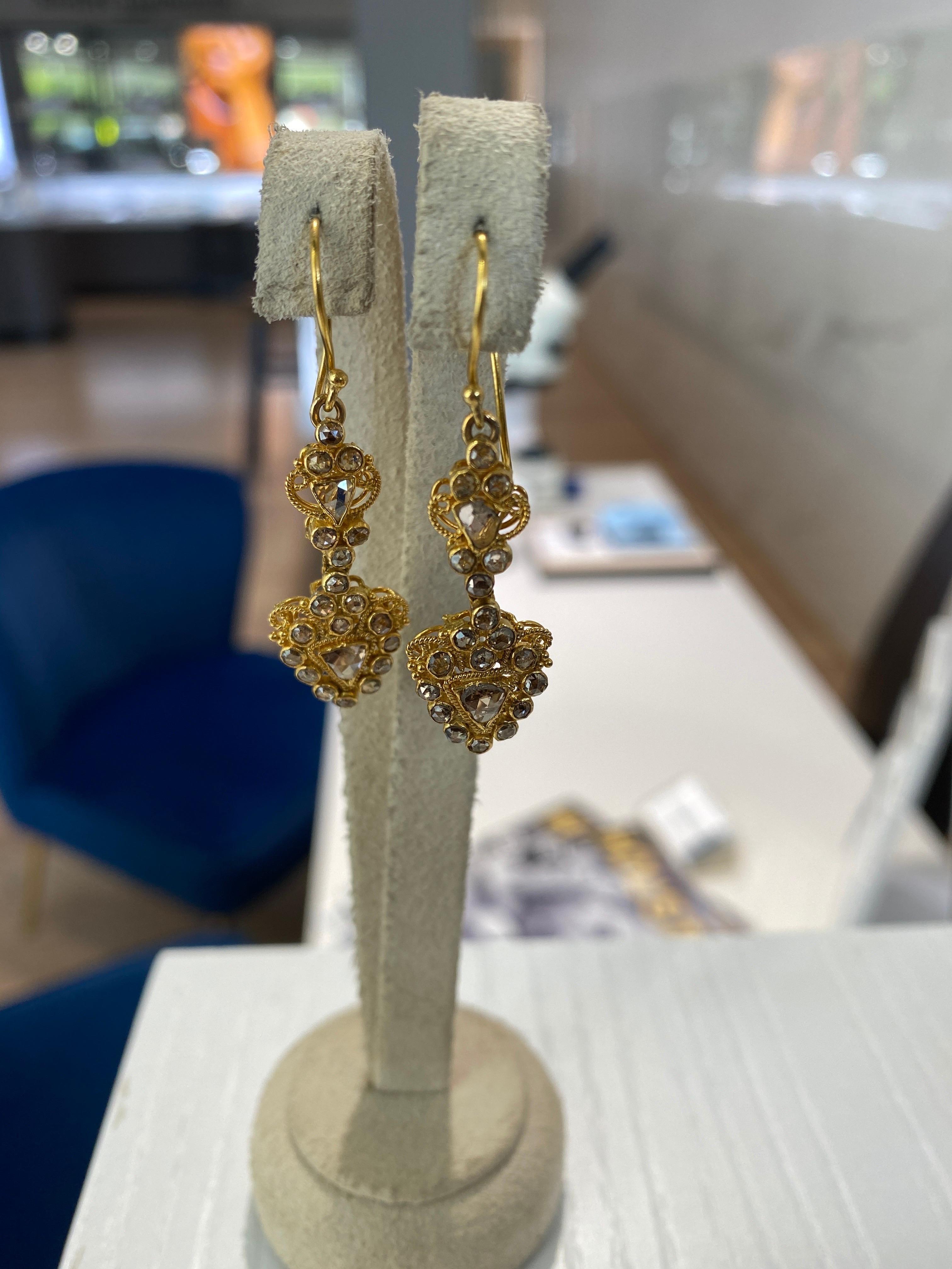 22 Karat Yellow Gold 1.75 Carat Total Weight Rose Cut Diamond Dangle Earrings For Sale 2