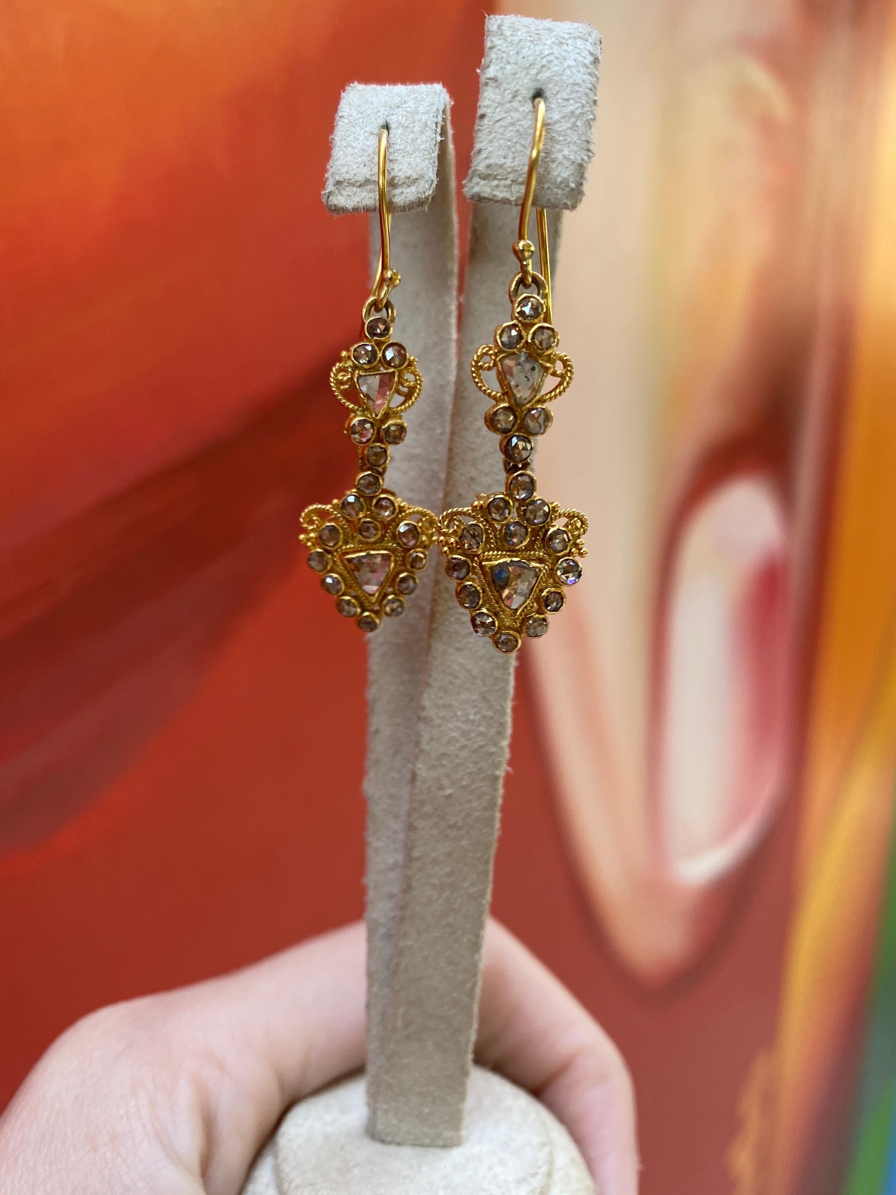 22 Karat Yellow Gold 1.75 Carat Total Weight Rose Cut Diamond Dangle Earrings For Sale 3